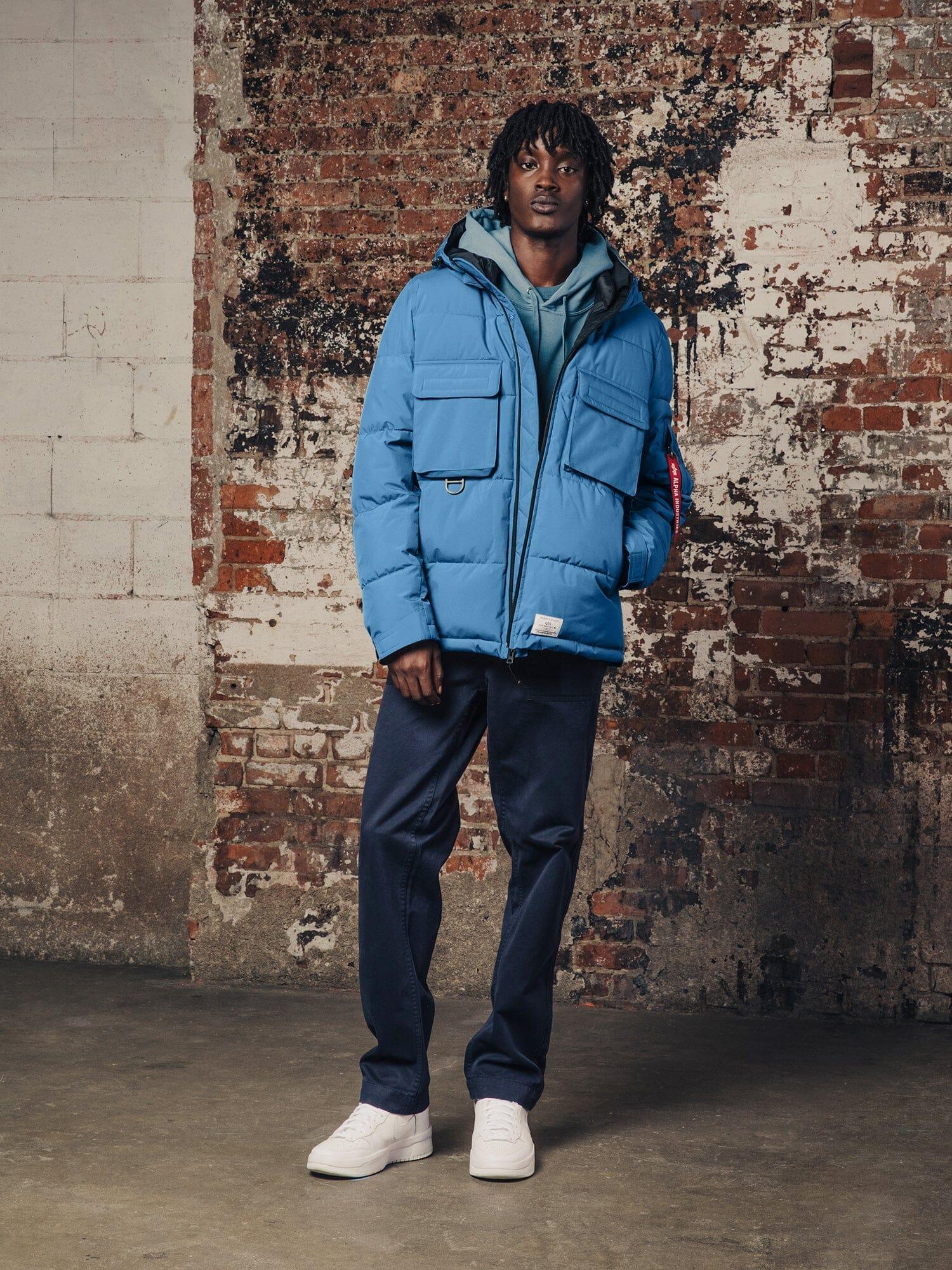 HOODED PUFFER JACKET (SEASONAL) Male Product Image