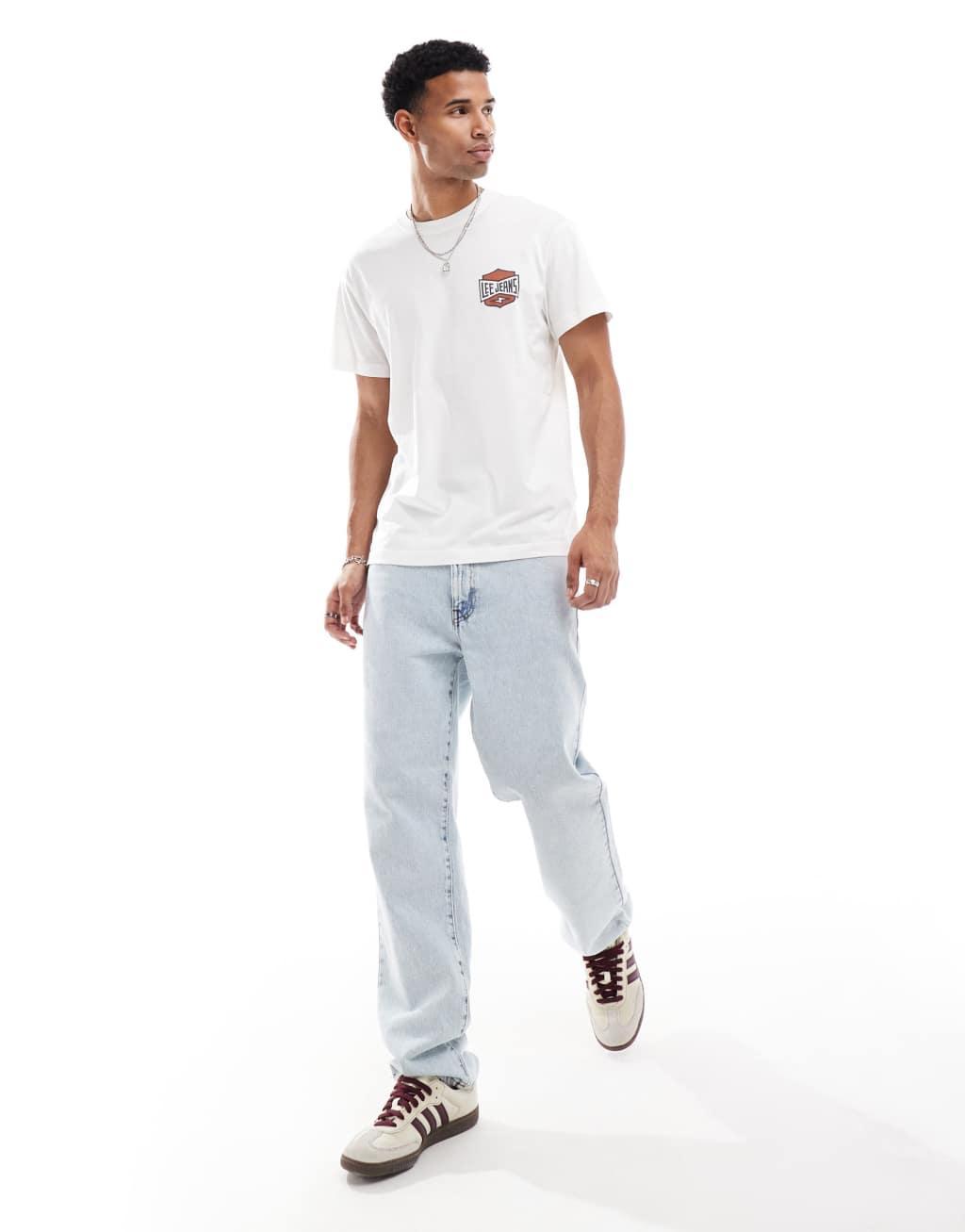 Lee archive chest logo relaxed fit t-shirt in off white Product Image