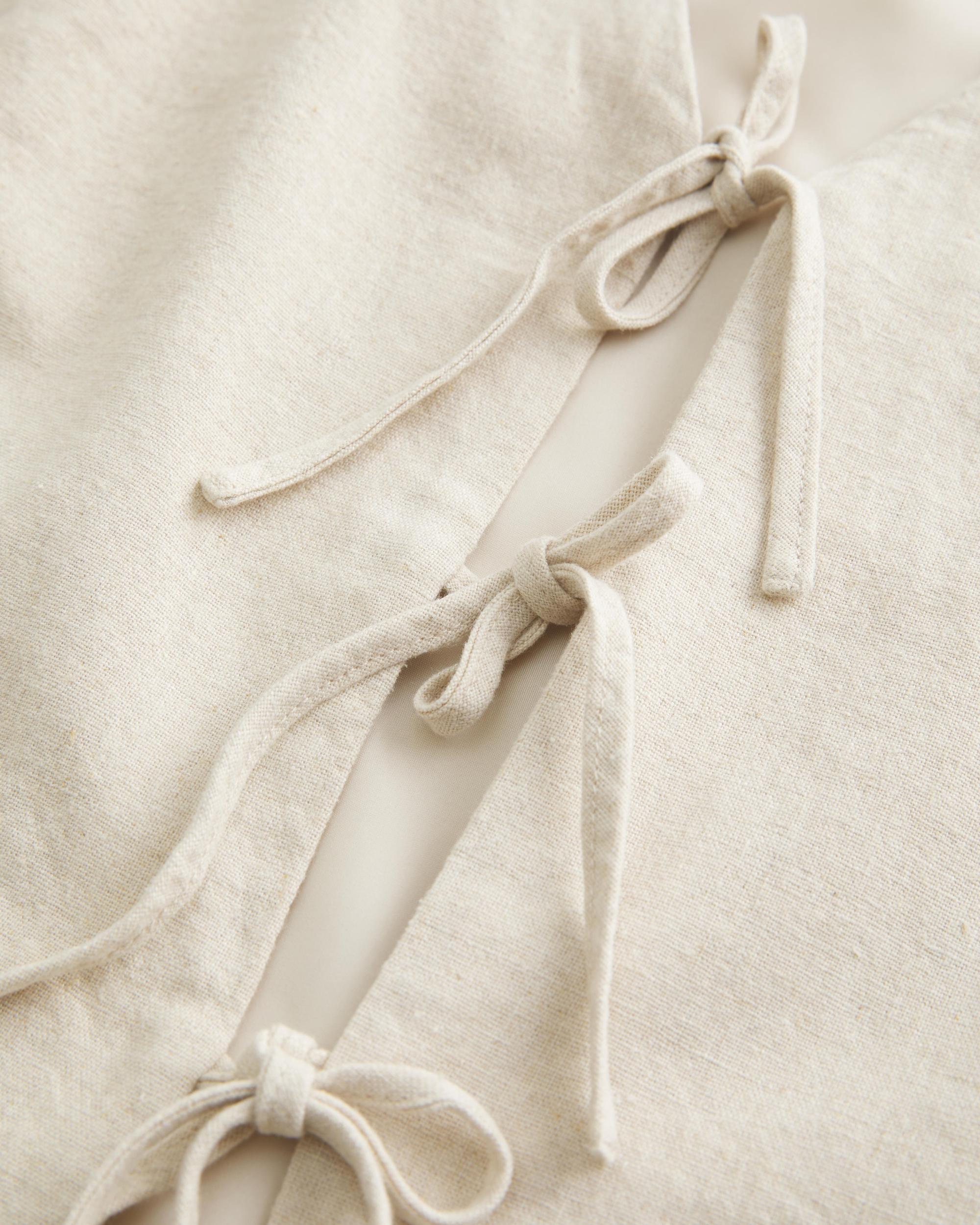 Easy Linen-Blend Tie-Front Vest Product Image