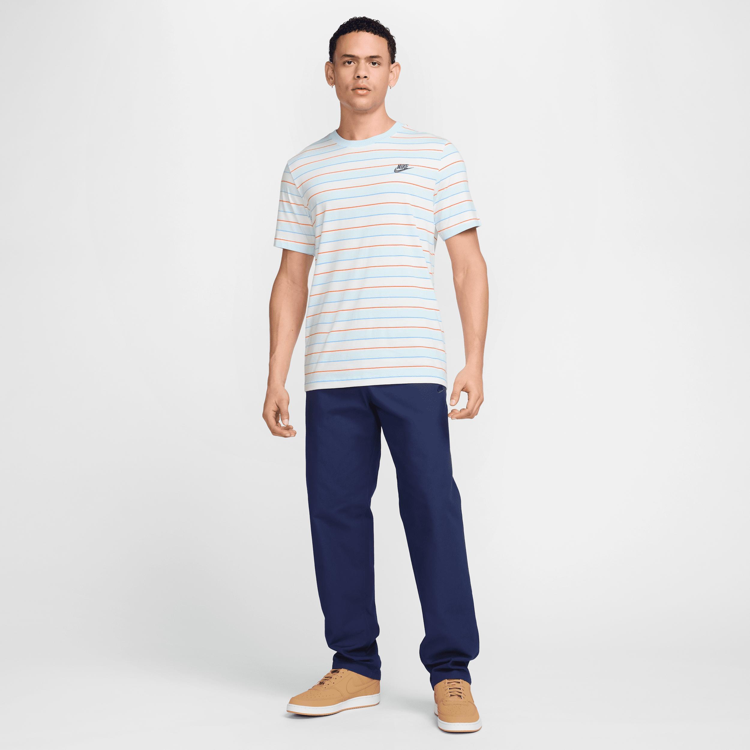 Nike Club Men's T-Shirt Product Image