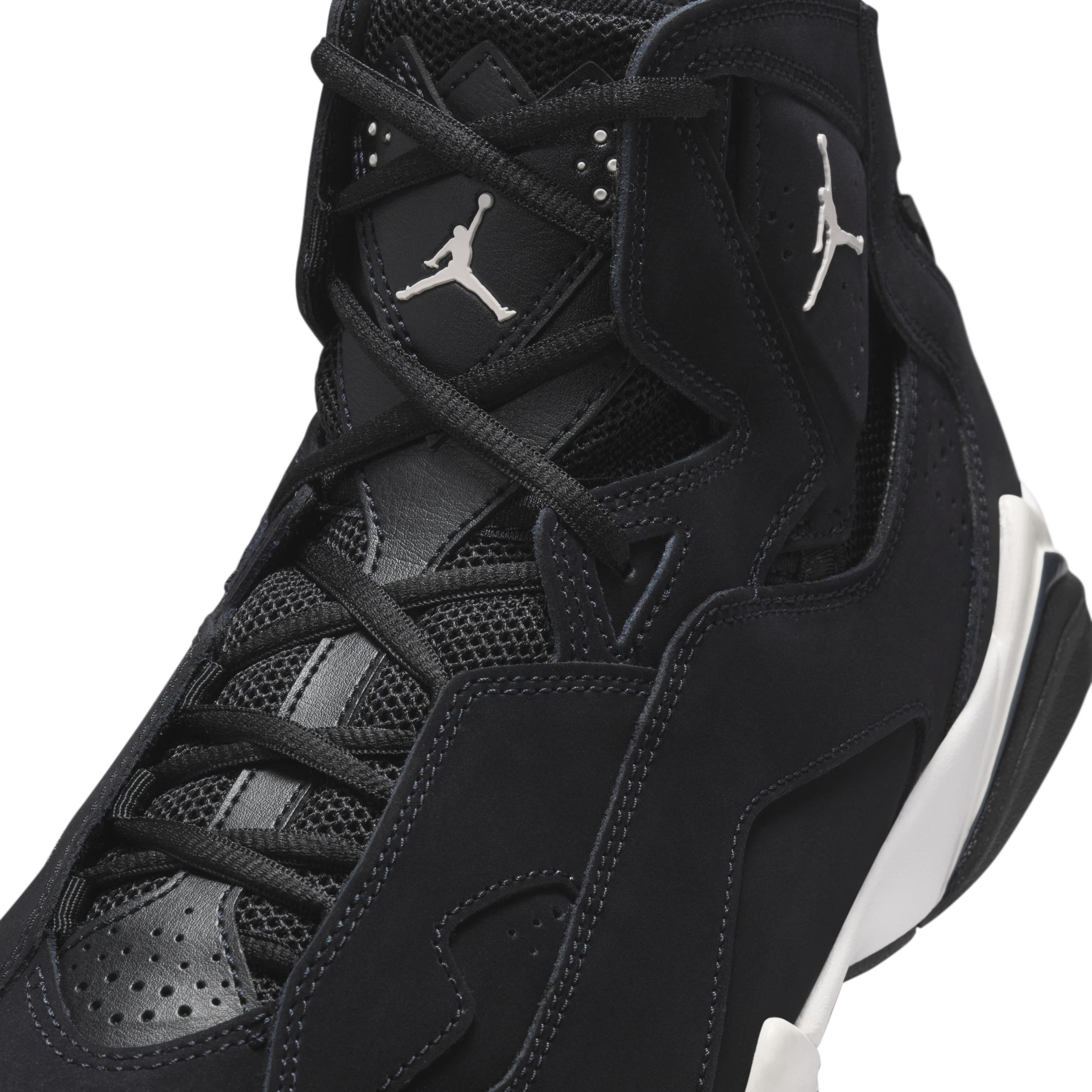 Mens True Flight Basketball Shoes Product Image