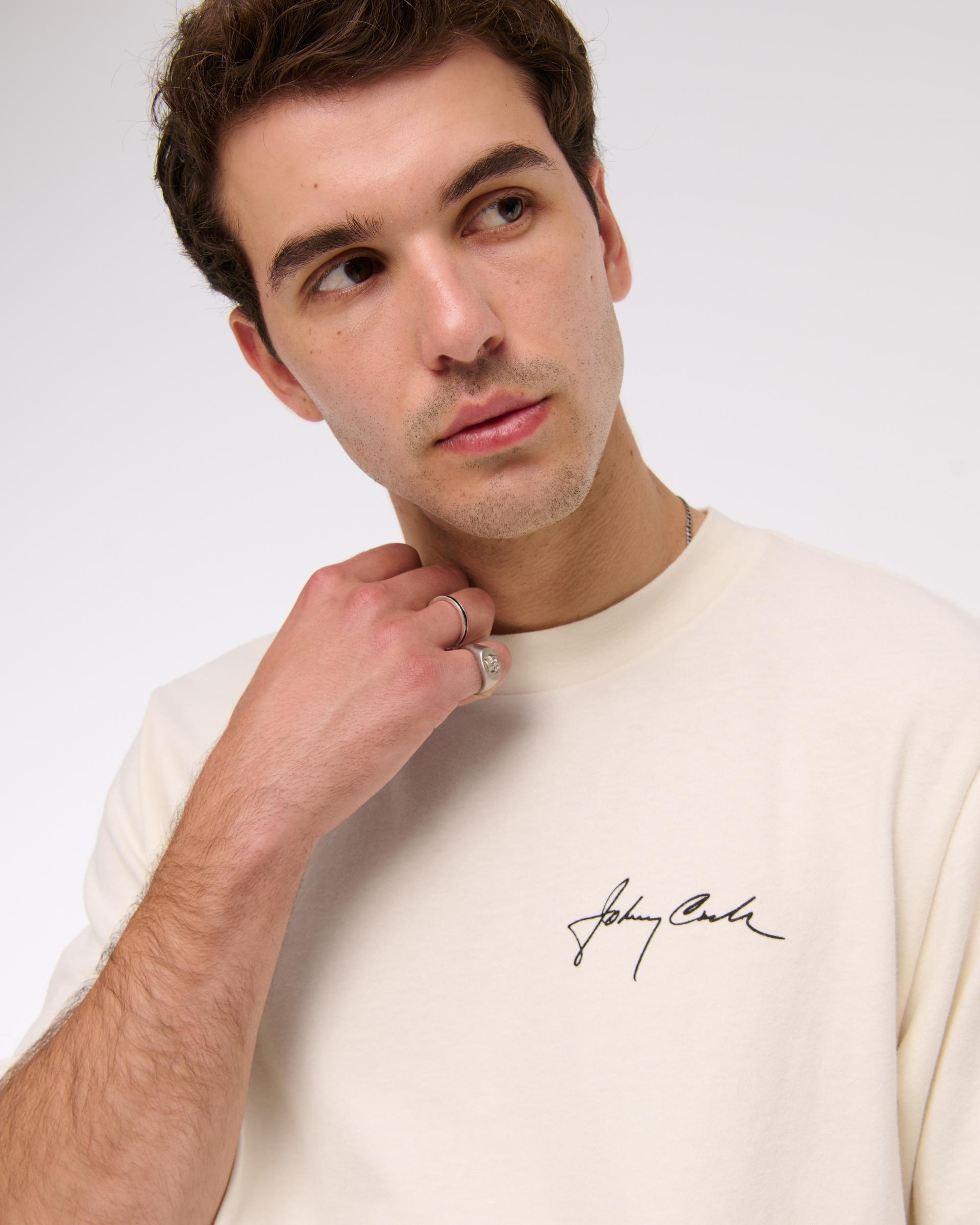 Johnny Cash Vintage-Inspired Graphic Tee Product Image