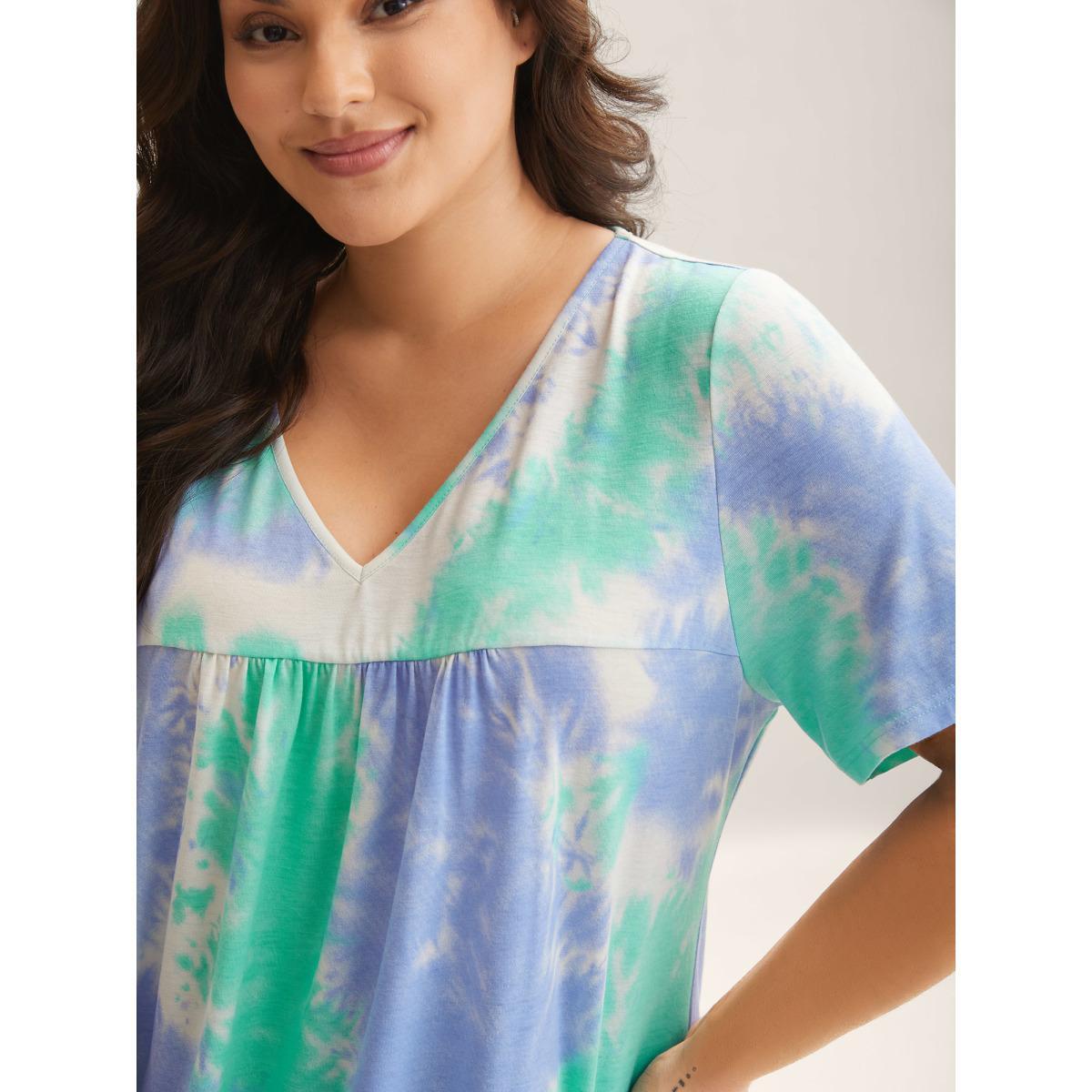 Plus Size Tie-Dye Pleated Flowy T-Shirt Multicolor Women Gathered V-neck Everyday-Casual T-shirts BloomChic 28/5X Product Image