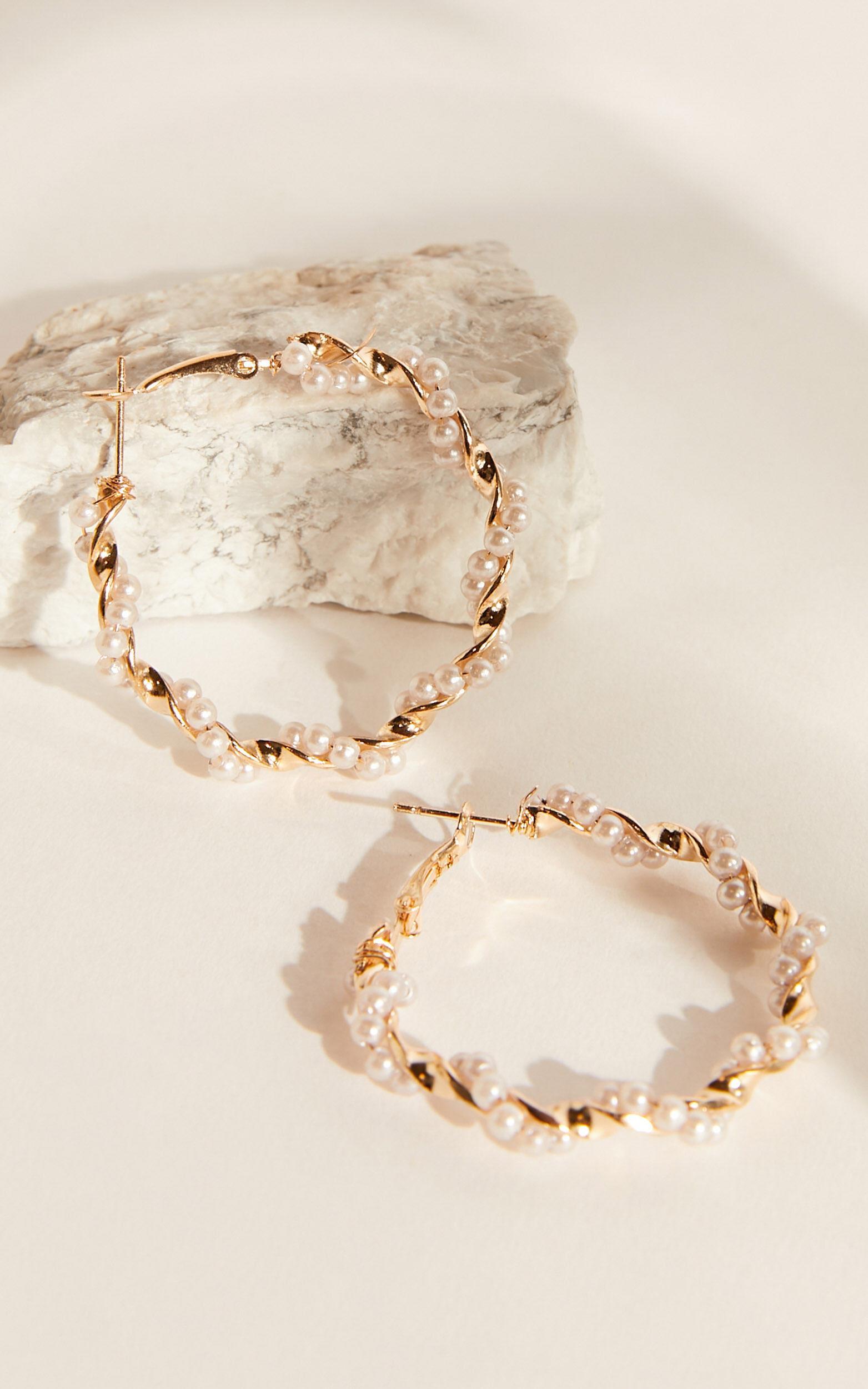 Bev Hoop Earrings in Gold and Pearl Product Image