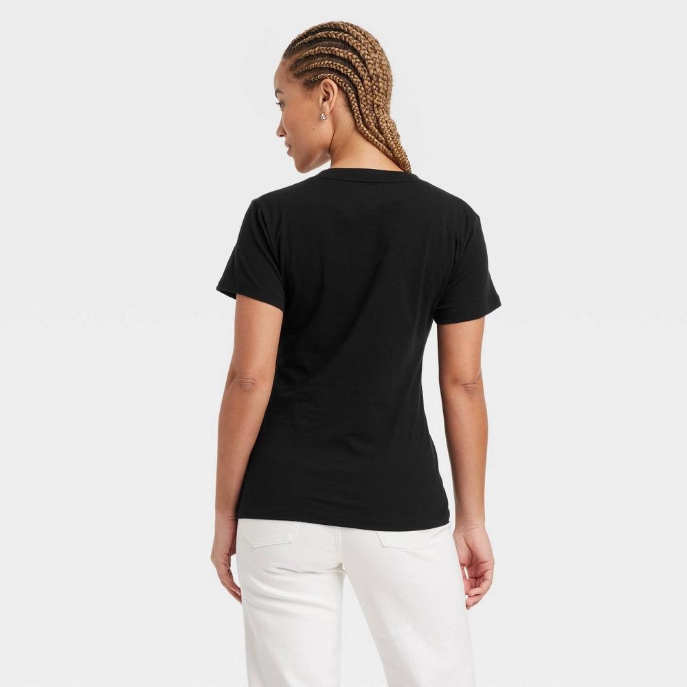 Women's Short Sleeve V-Neck T-Shirt - Universal Thread™ Product Image