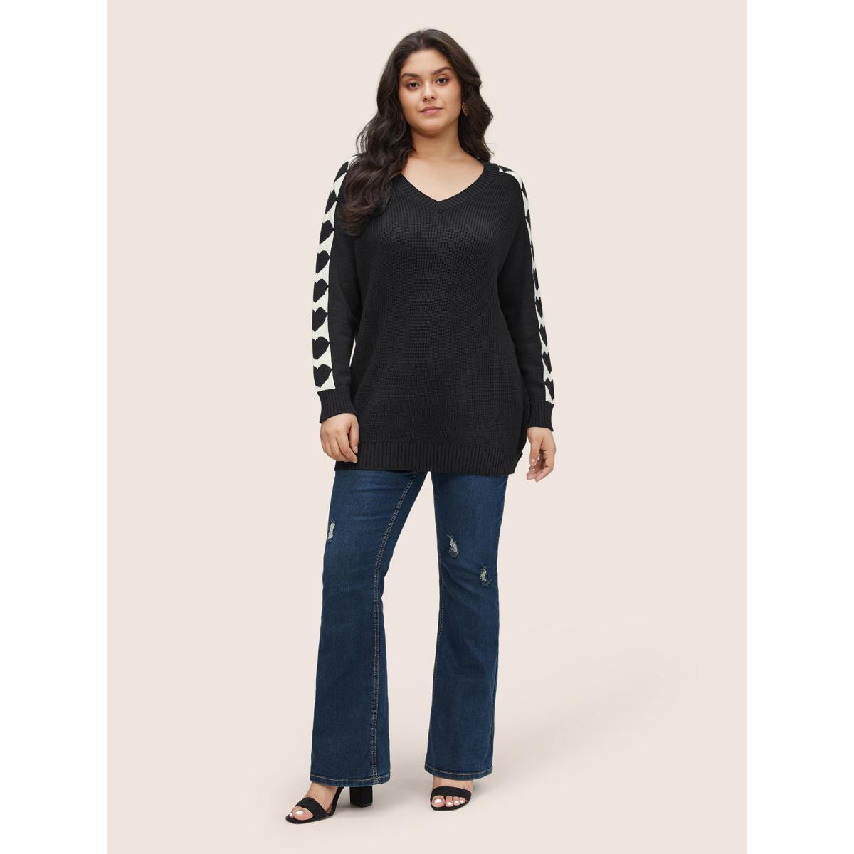Plus Size Supersoft Essentials Heart Patchwork V Neck Raglan Sleeve Pullover Black Women Casual Loose Long Sleeve V-neck Dailywear Pullovers BloomChic 18-20/2X Product Image