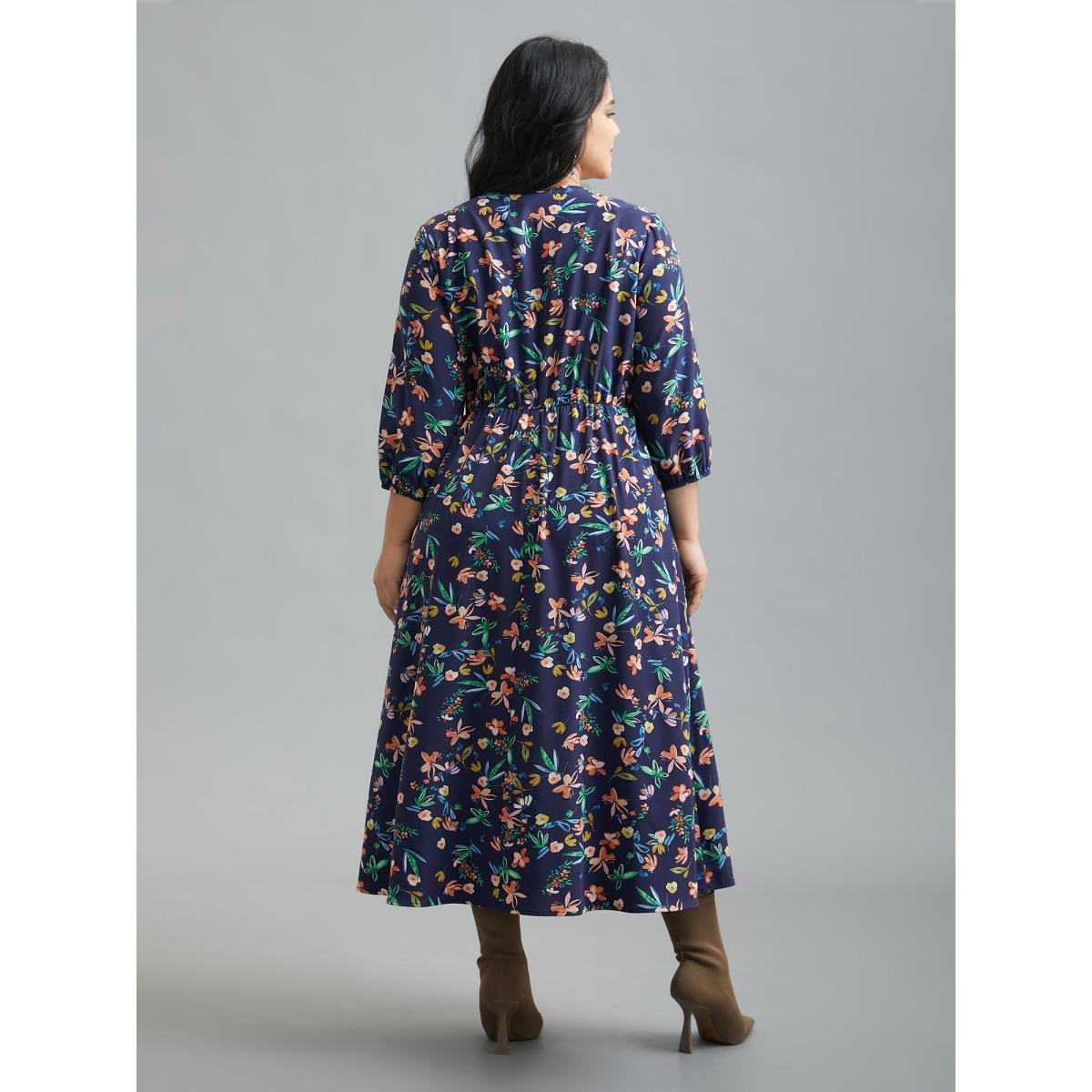 Plus Size Surplice Neck Floral Print Pocket Dress DarkBlue Women Elegant Non Overlap Collar Elbow-length sleeve Curvy BloomChic 26/4X Product Image