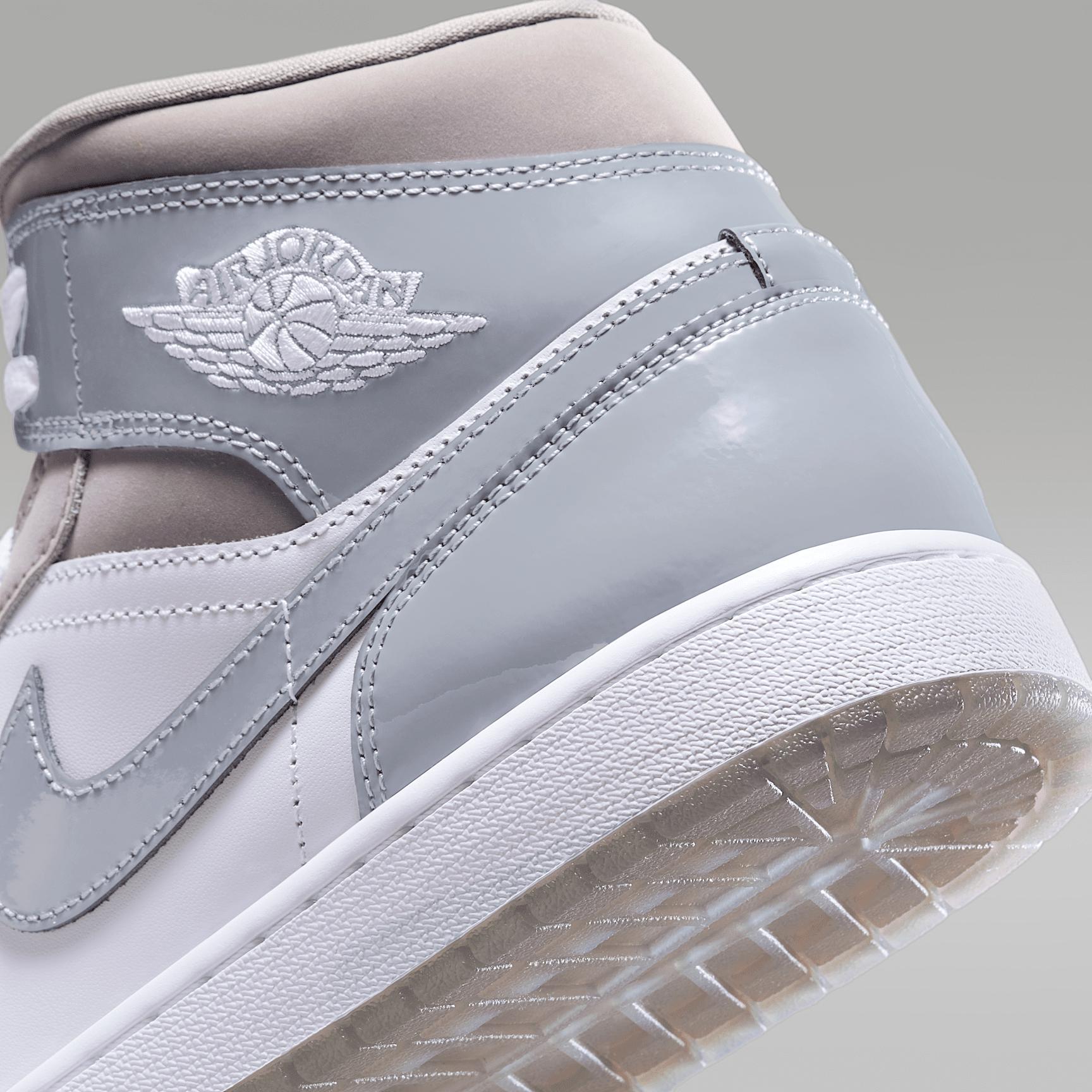 Jordan Mens Air Retro 1 Mid SE Casual Shoes Product Image