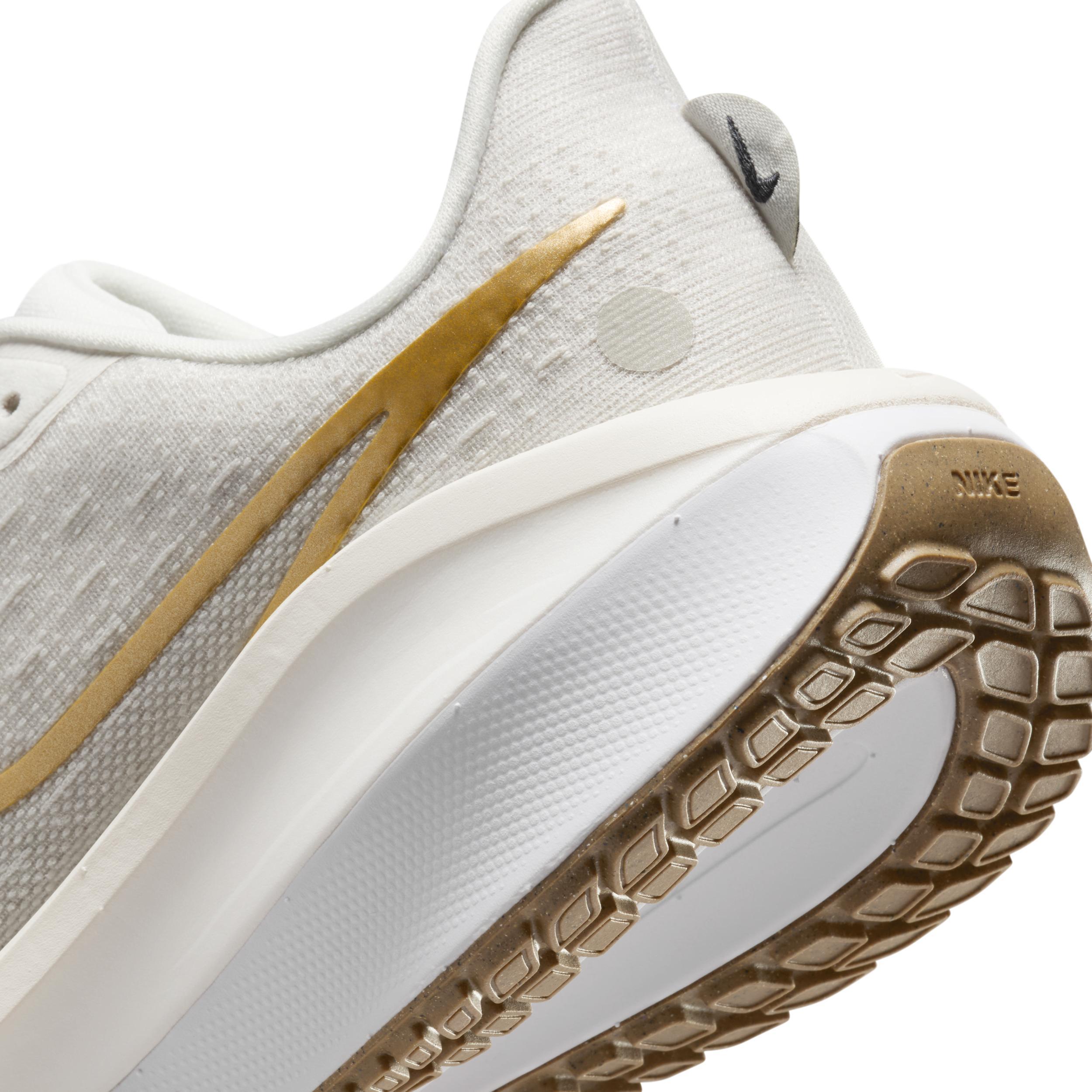 Nike Womens Nike Vomero 17 - Womens Running Shoes Product Image