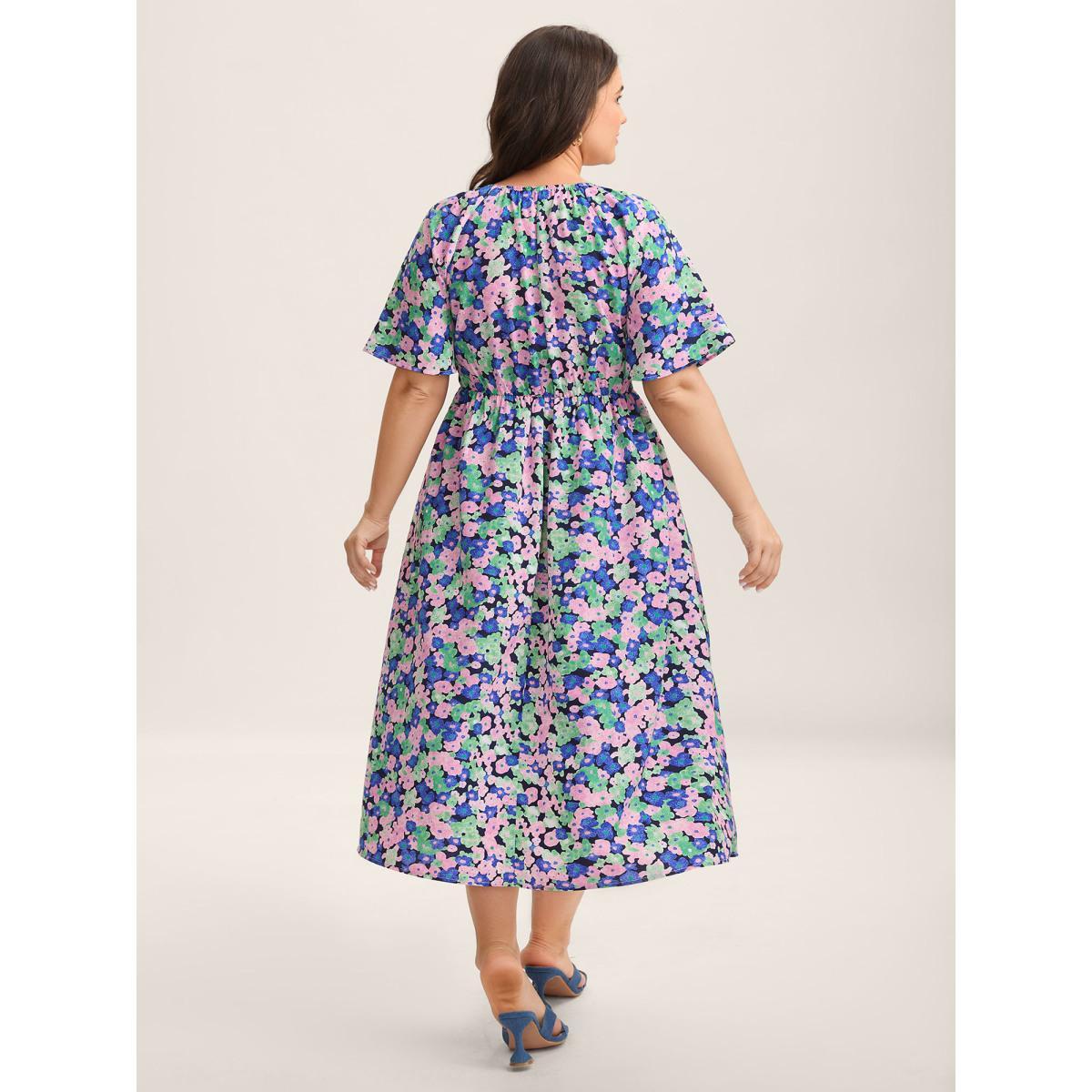 Plus Size Floral Print Shirred Waist Midi Dress DarkBlue Women Square Neck Short sleeve Curvy BloomChic 10/M Product Image