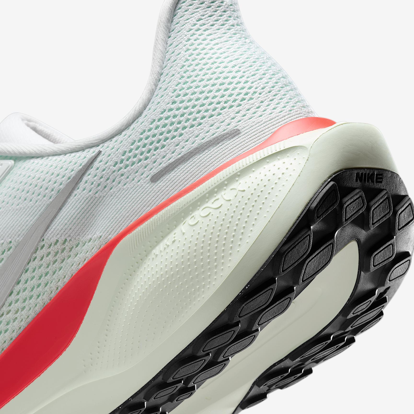 Nike Men's Pegasus 41 Road Running Shoes Product Image