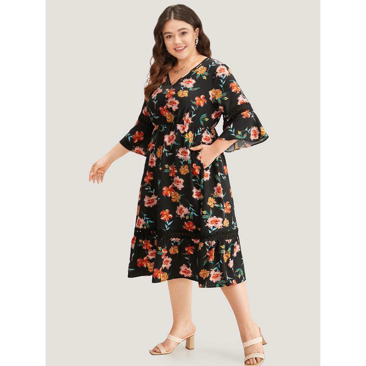Plus Size Floral Bell Sleeve Pocket Lace Panel Dress Black Women Vacation Printed V-neck Elbow-length sleeve Curvy Midi Dress BloomChic 28/5X Product Image