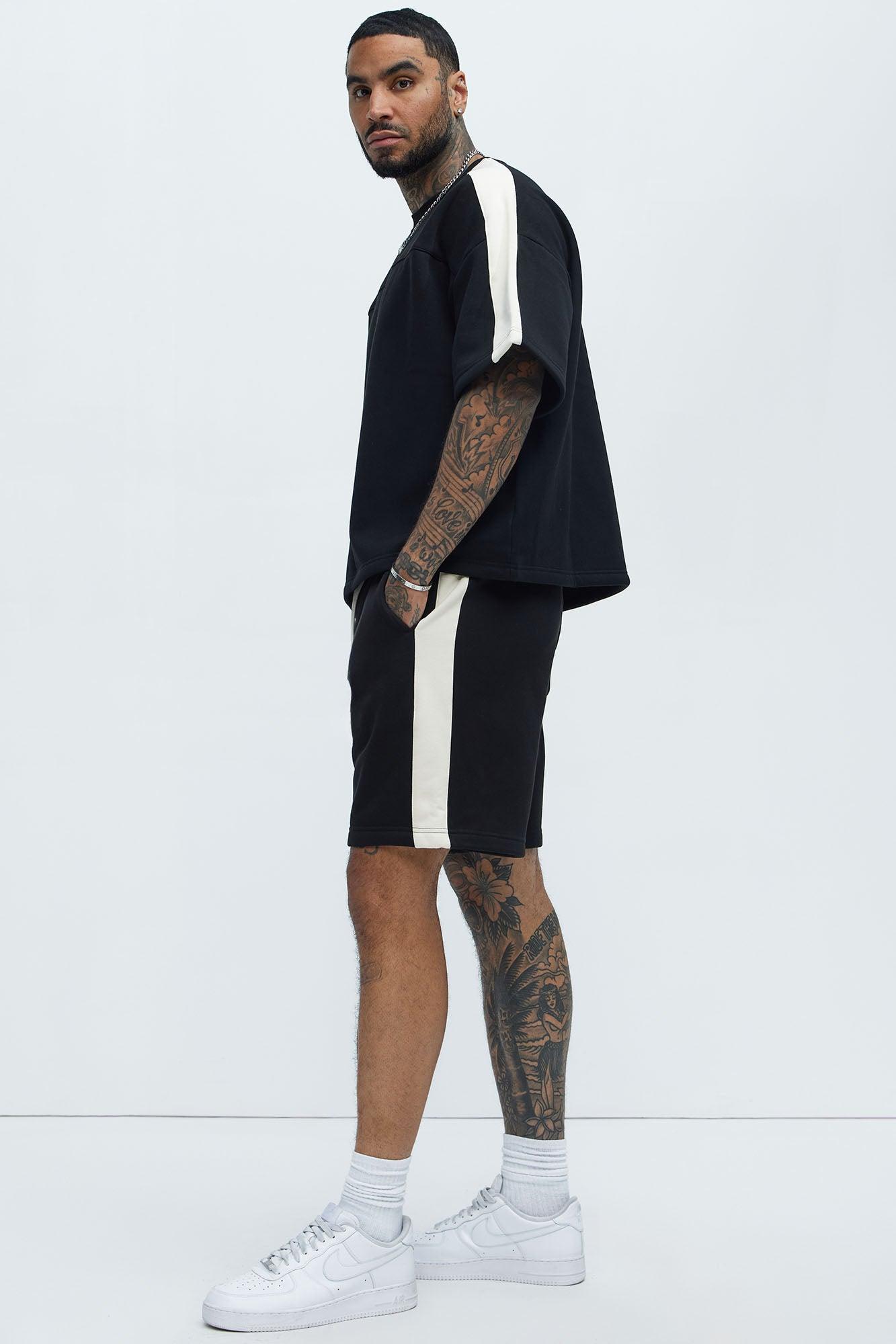 Tyson Oversized Heavyweight Striped Shorts - Black Product Image