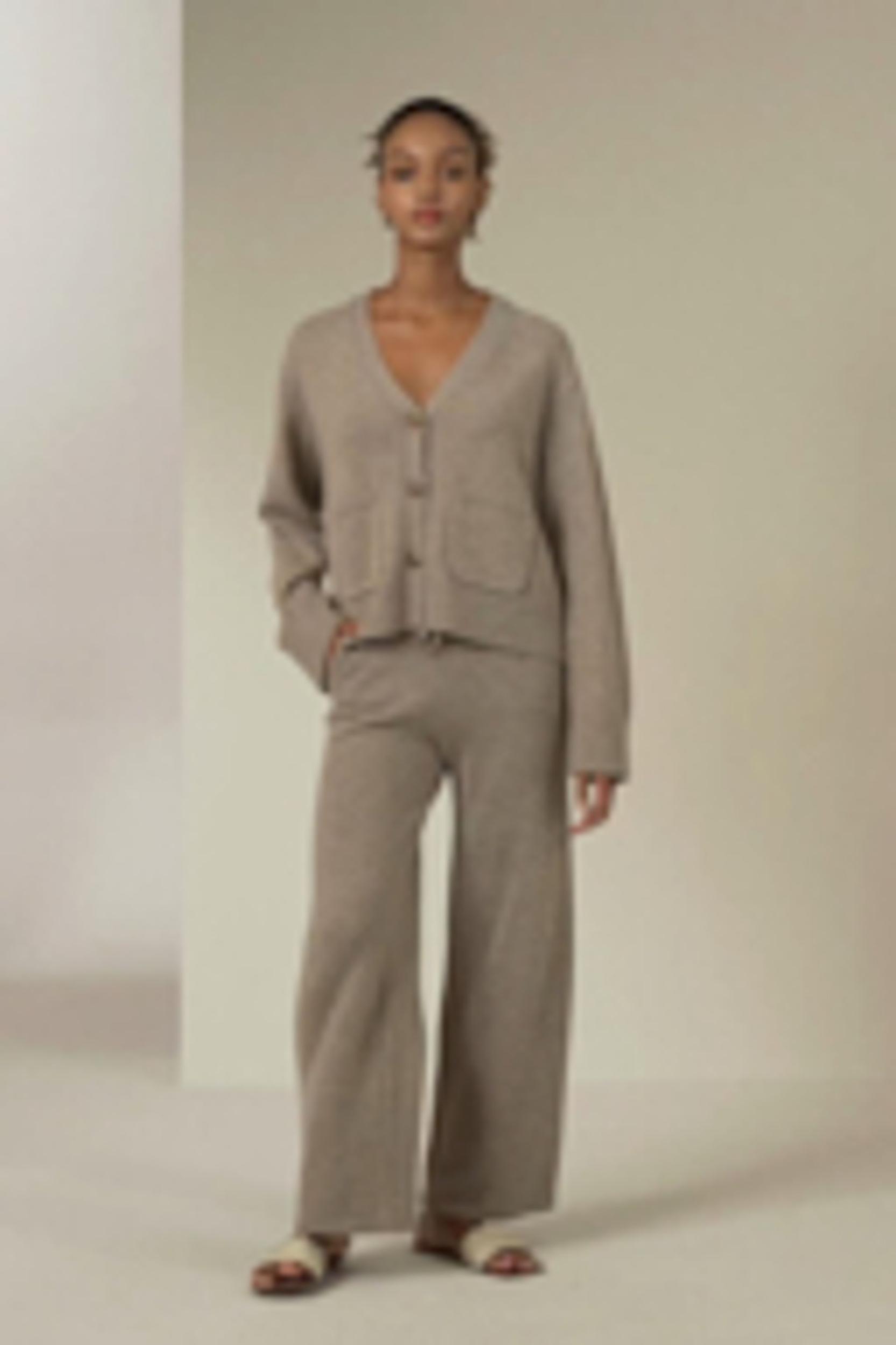 Cropped Wool-Cashmere Blend Cardigan Product Image