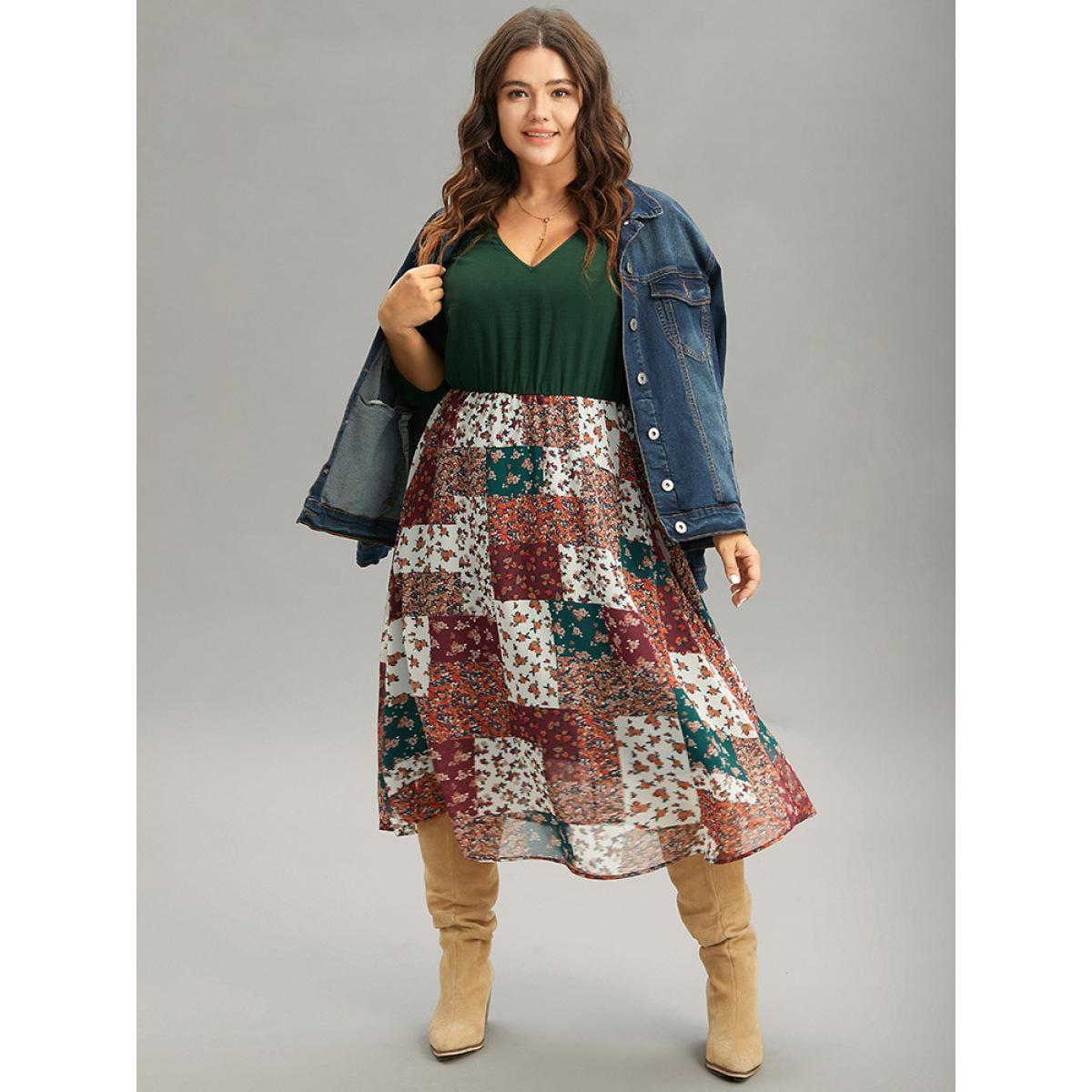 Plus Size Ditsy Floral Colorblock Patchwork Lantern Sleeve Dress DarkGreen Women Elegant Printed V-neck Long Sleeve Curvy Midi Dress BloomChic 26/4X Product Image