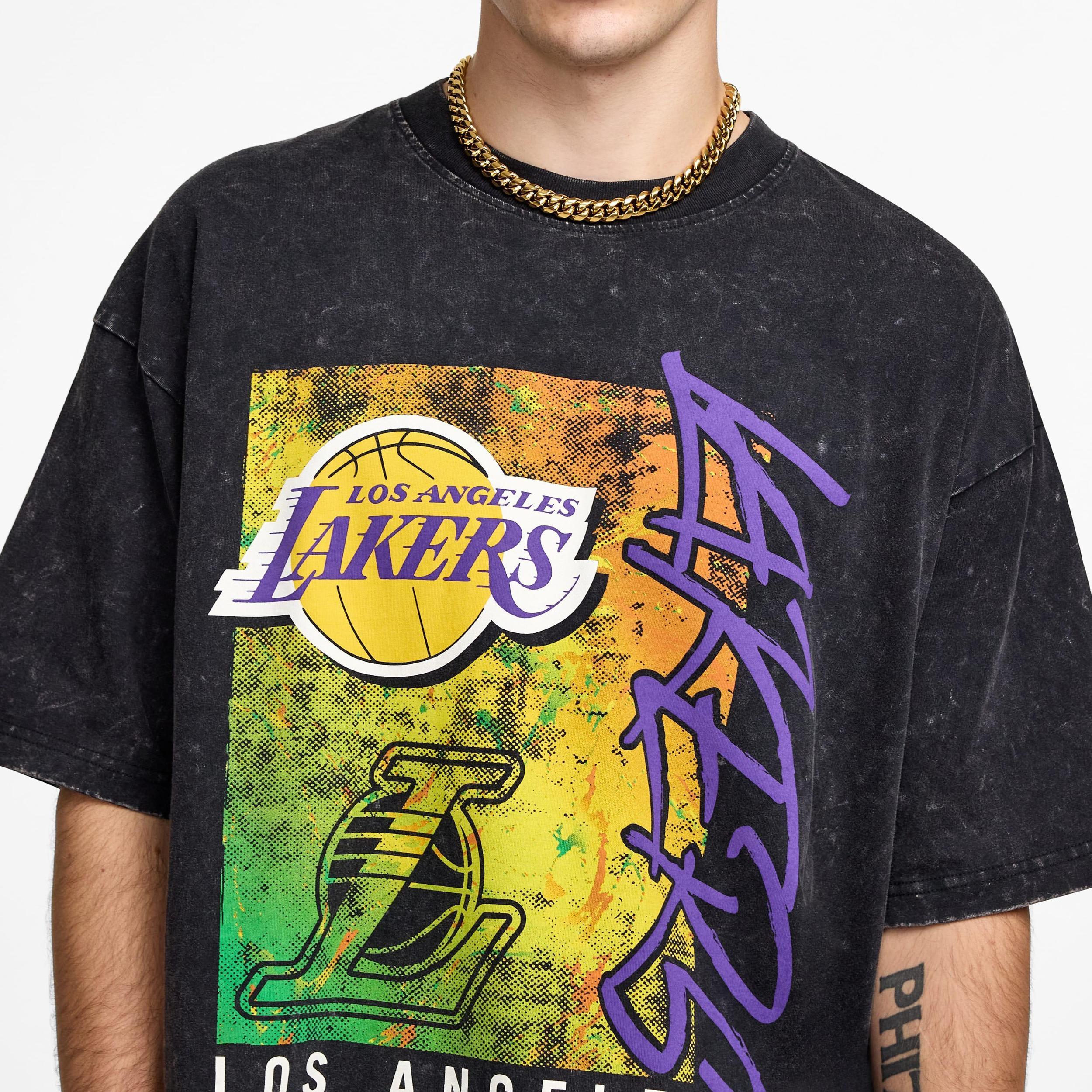 New York Knicks Sport Classics Boxy Black T-Shirt Male Product Image