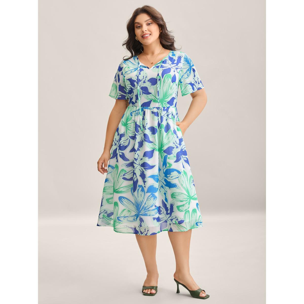 Plus Size Chiffon Floral Neck Tie Lined Midi Dress Truegreen Women Notched collar Short sleeve Curvy BloomChic 10/M Product Image