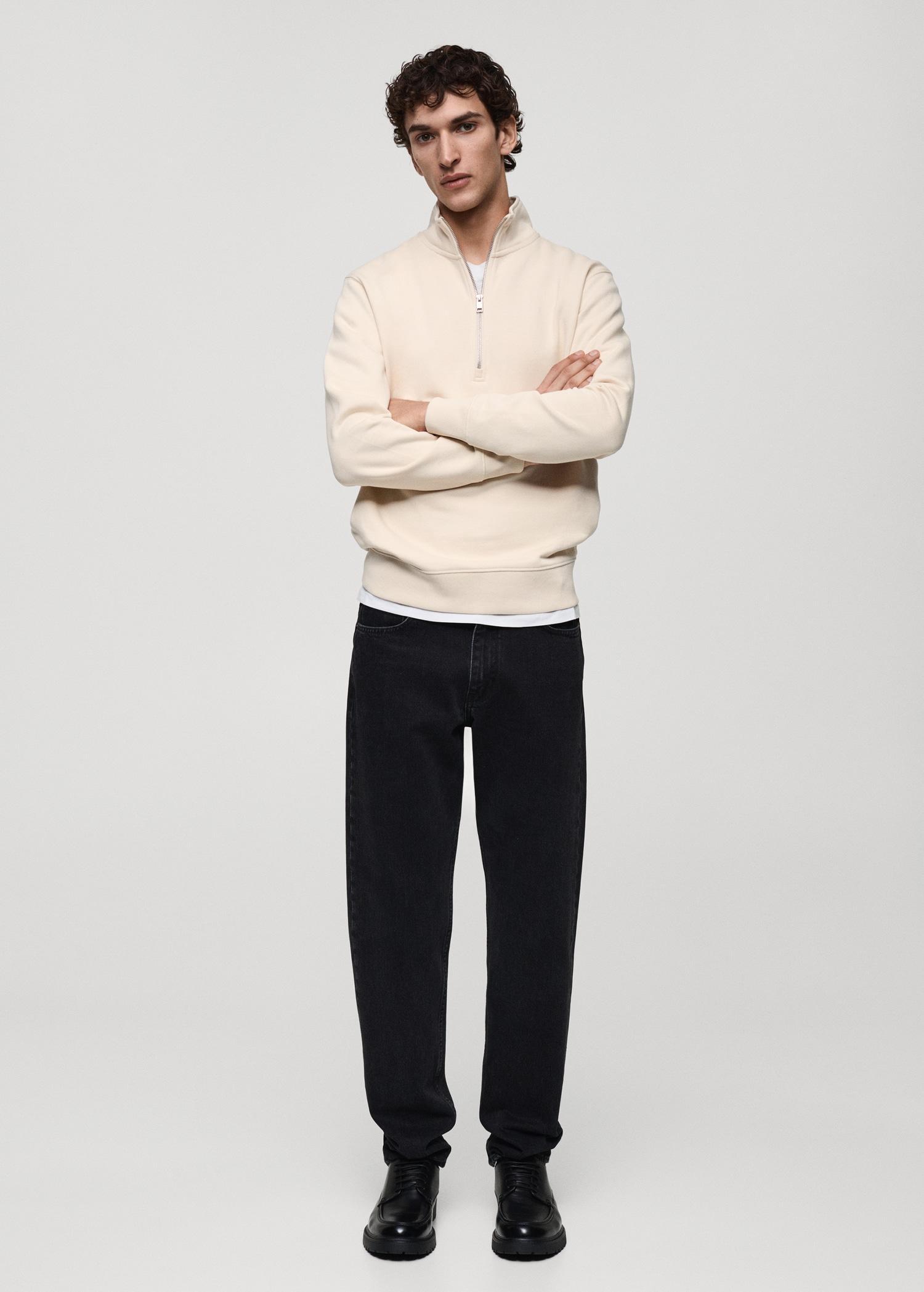 Regular-fit zipper-neck sweatshirt - Men | MANGO USA Product Image