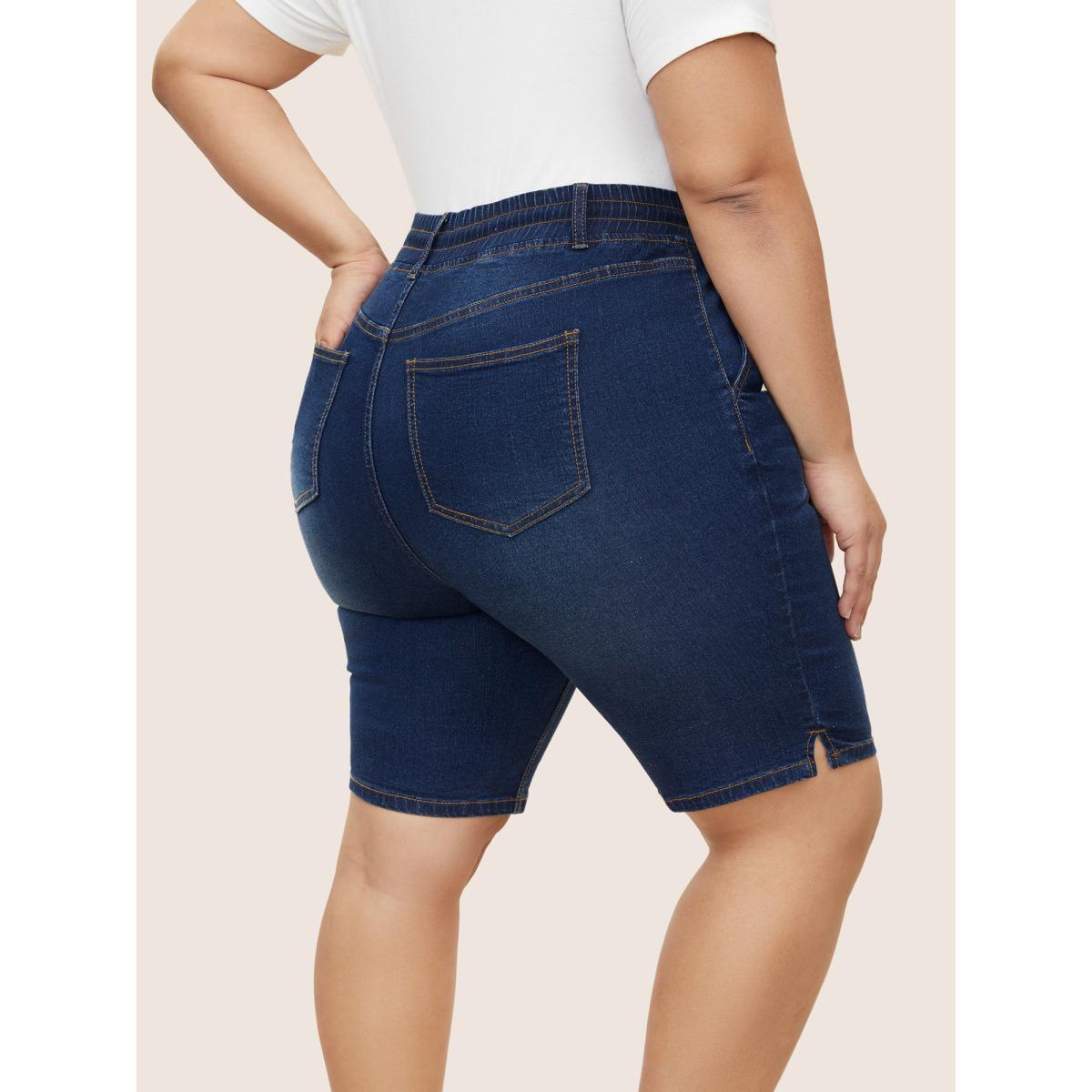 Plus Size Dark Wash Drawstring Slit Hem Denim Shorts Women Indigo Drawstring High stretch Everyday Slanted pocket Casual Denim Shorts BloomChic 30/6X Product Image