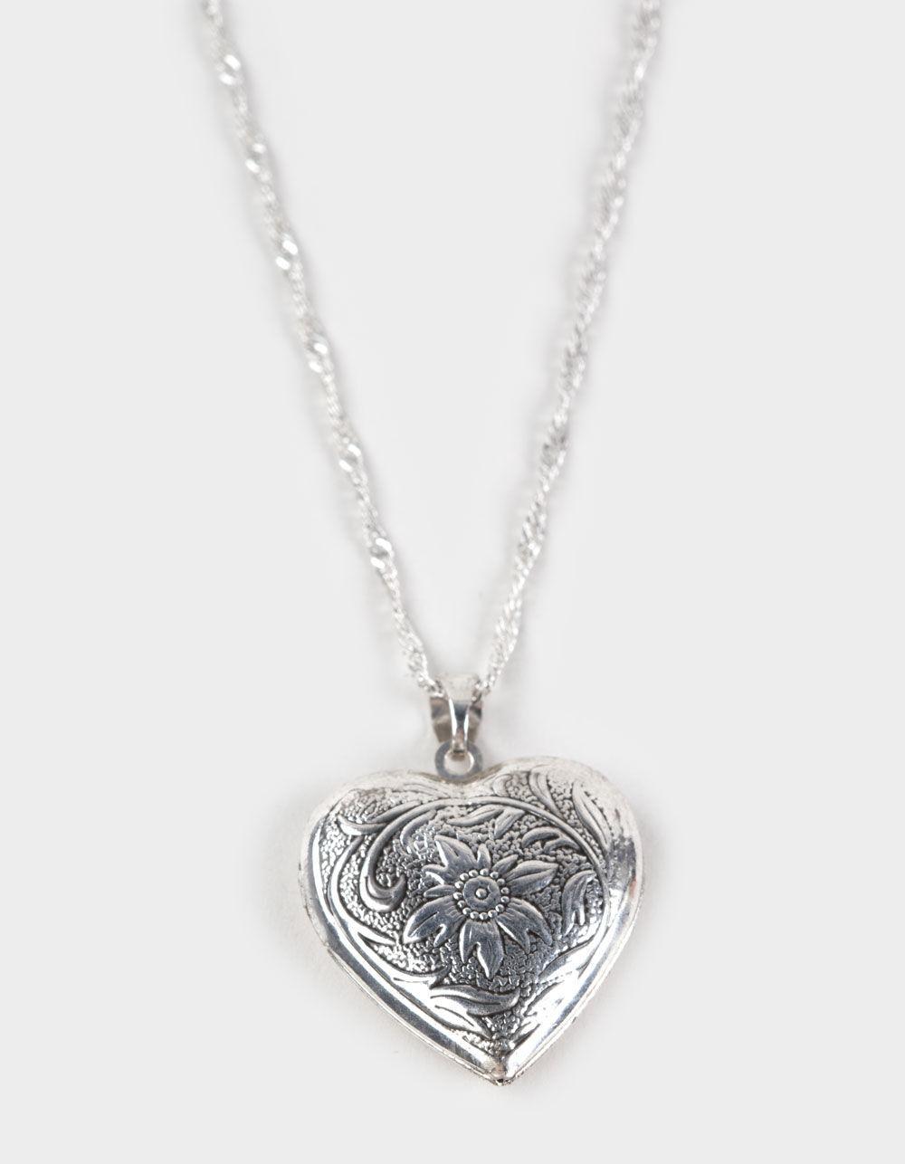 FULL TILT Heart Pendant Necklace - SILVER Product Image