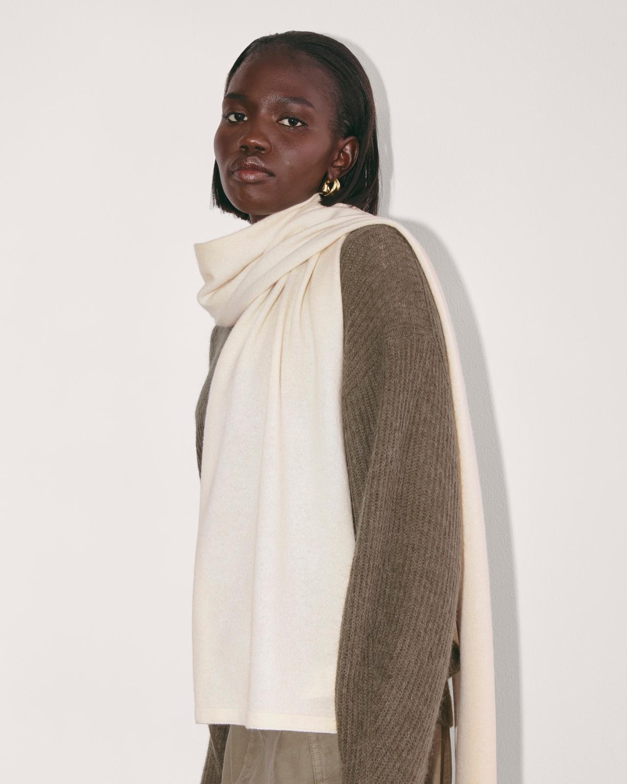 The Cashmere Scarf Product Image