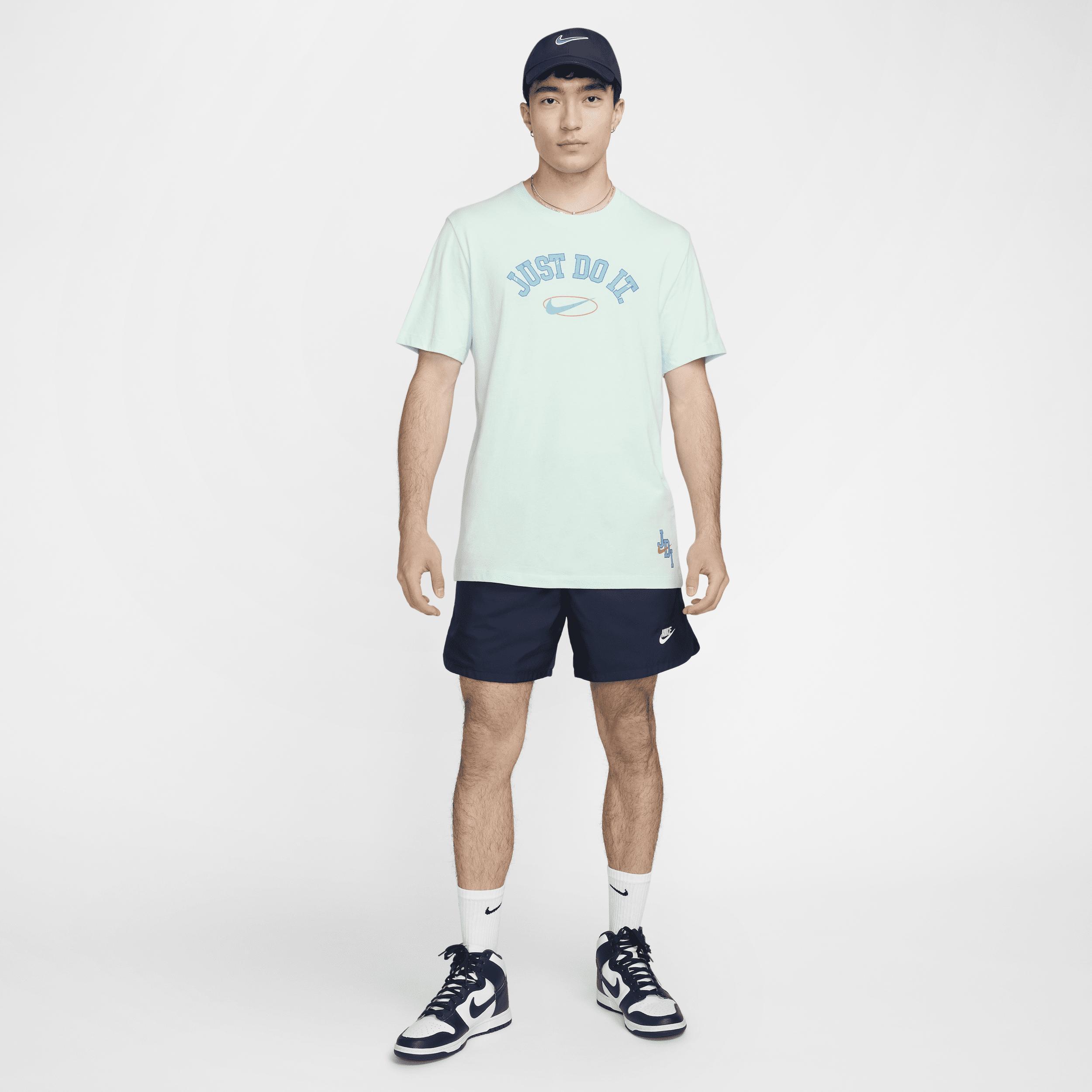 Nike Sportswear Men's T-Shirt Product Image