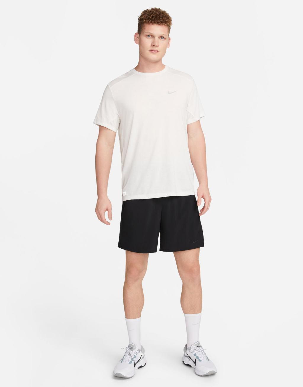 Nike Training Dri-FIT Unlimited woven 7inch shorts Product Image