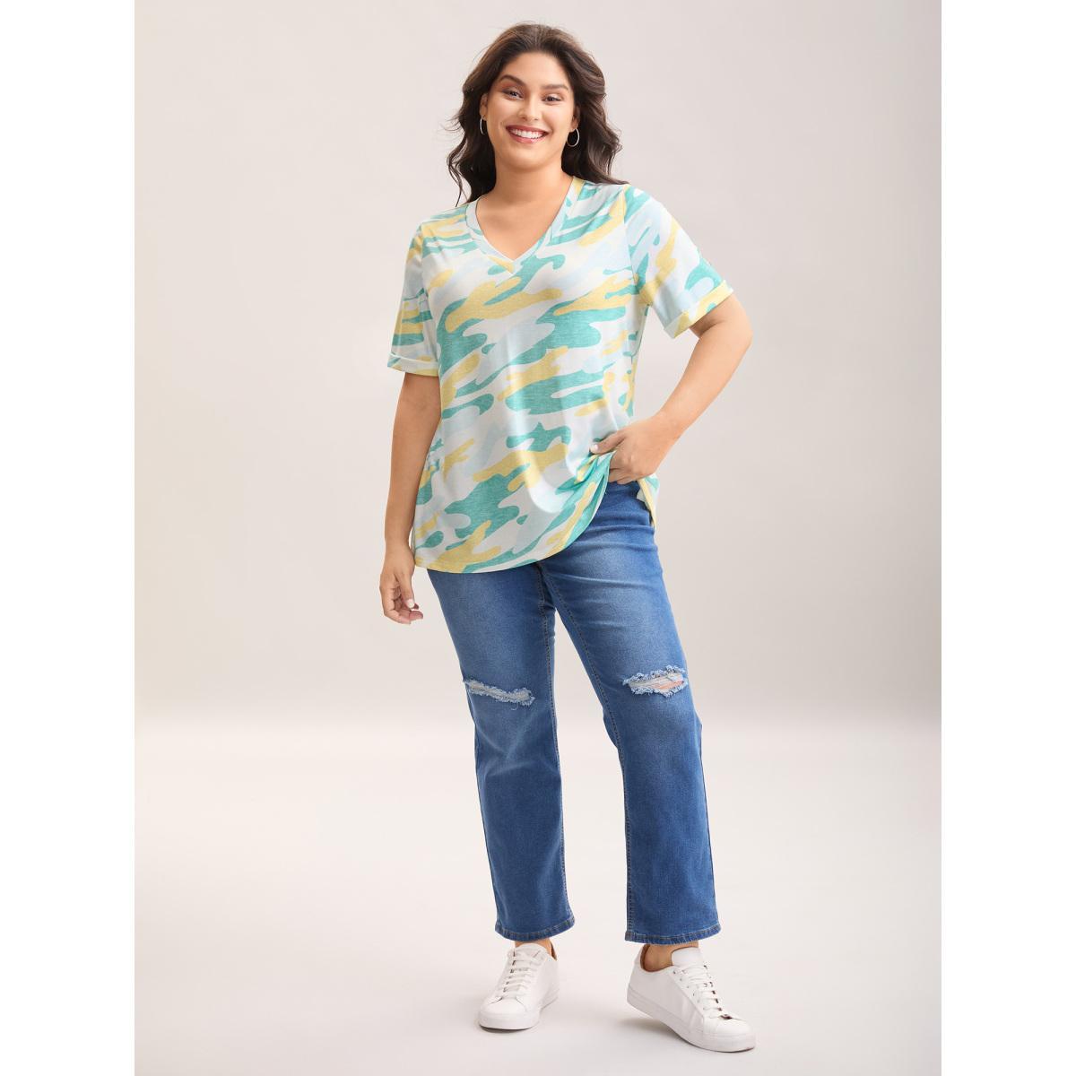 Plus Size Camouflage Print V-Neck Curvy T-Shirt Turquoise Women Elegant Roll Hem V-neck Everyday T-shirts BloomChic 22-24/3X Product Image