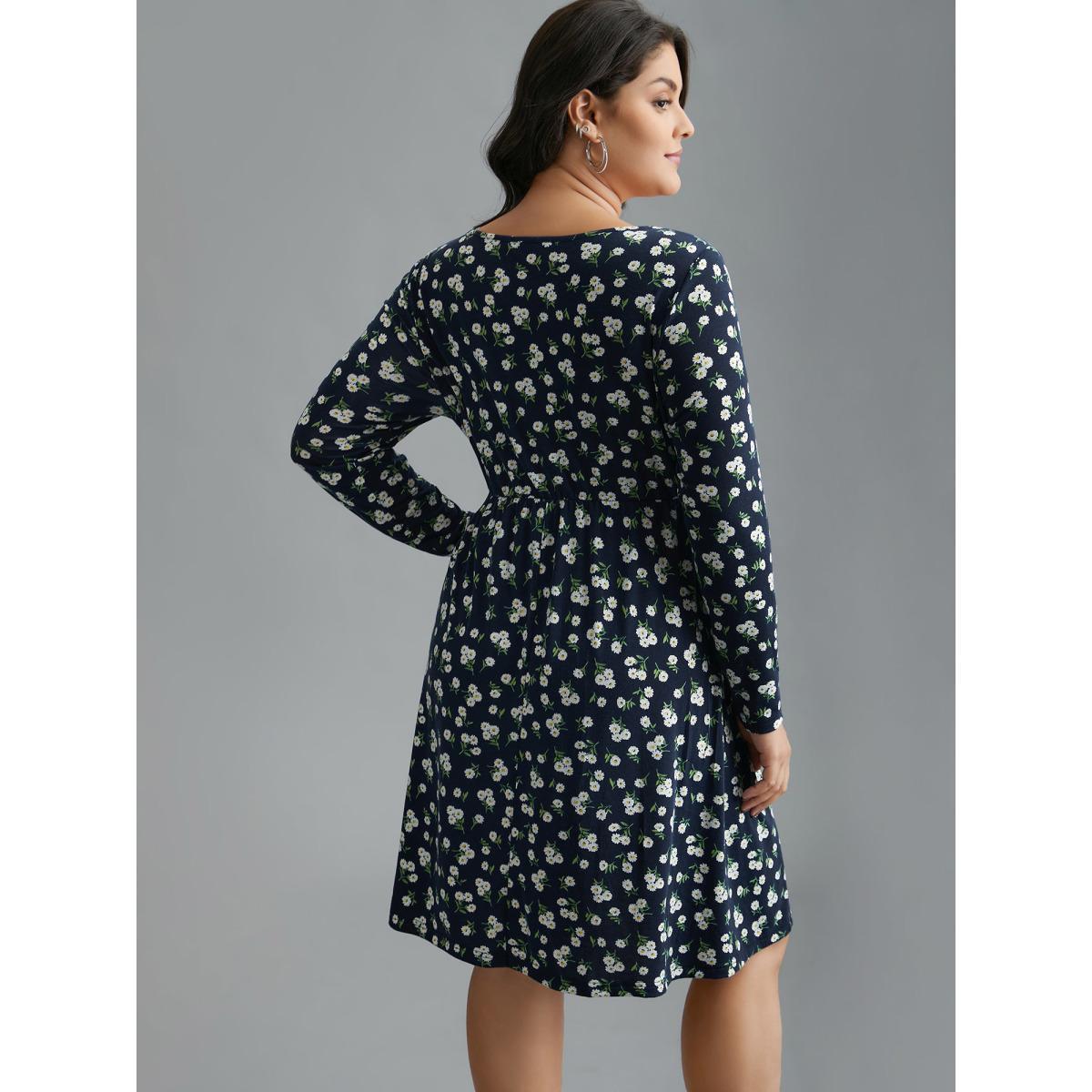 Plus Size Ditsy Floral Square Neck Pocket Dress Indigo Women Casual Non Knit Dresses Bloomchic 30/6X Product Image