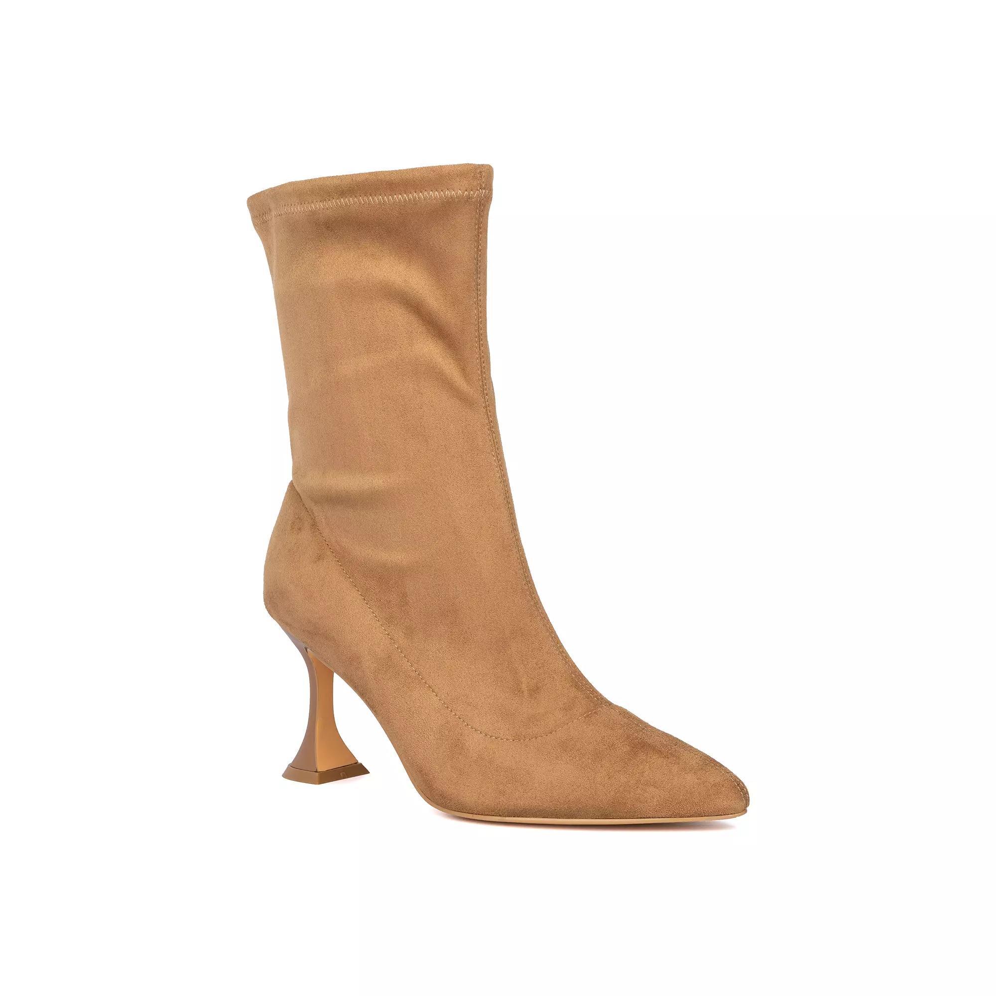 Fashion to Figure Kia Women's Heeled Ankle Boots, Size: 8 Wide Product Image