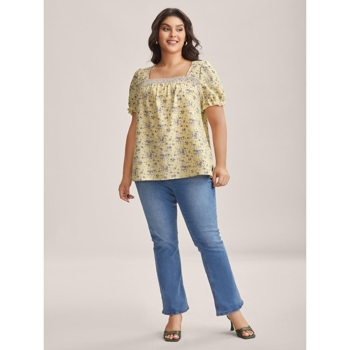 Plus Size Lightyellow Floral Print Shirred Neck Color Contrast Blouse Women Short sleeve Square Neck Everyday-Elegant Blouses BloomChic 18-20/2X Product Image