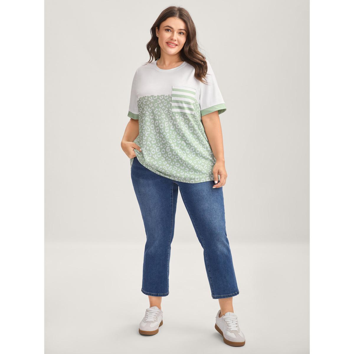 Plus Size Leopard Print Color Contrast T-Shirt Greenbean Women Contrast Round Neck Everyday-Casual T-shirts BloomChic 26/4X Product Image