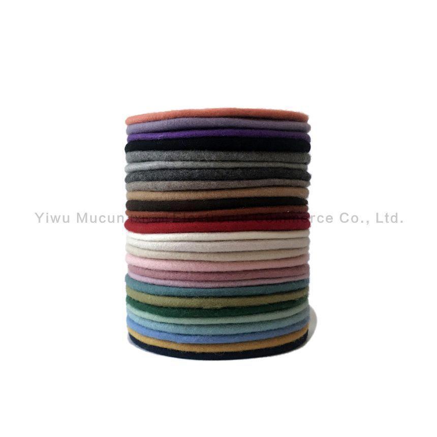 Knit Beret Product Image