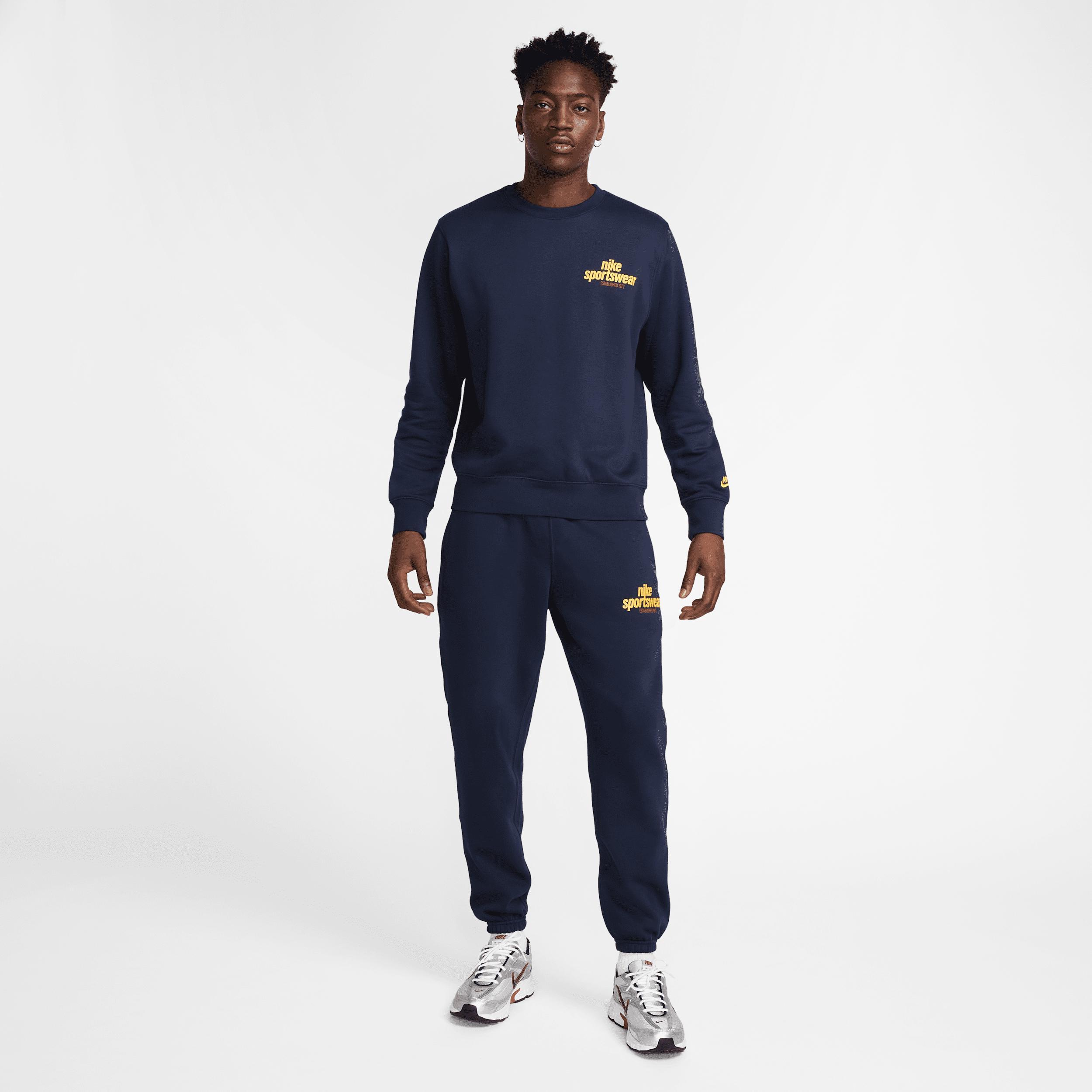 Nike Club Men's Fleece Crew Product Image