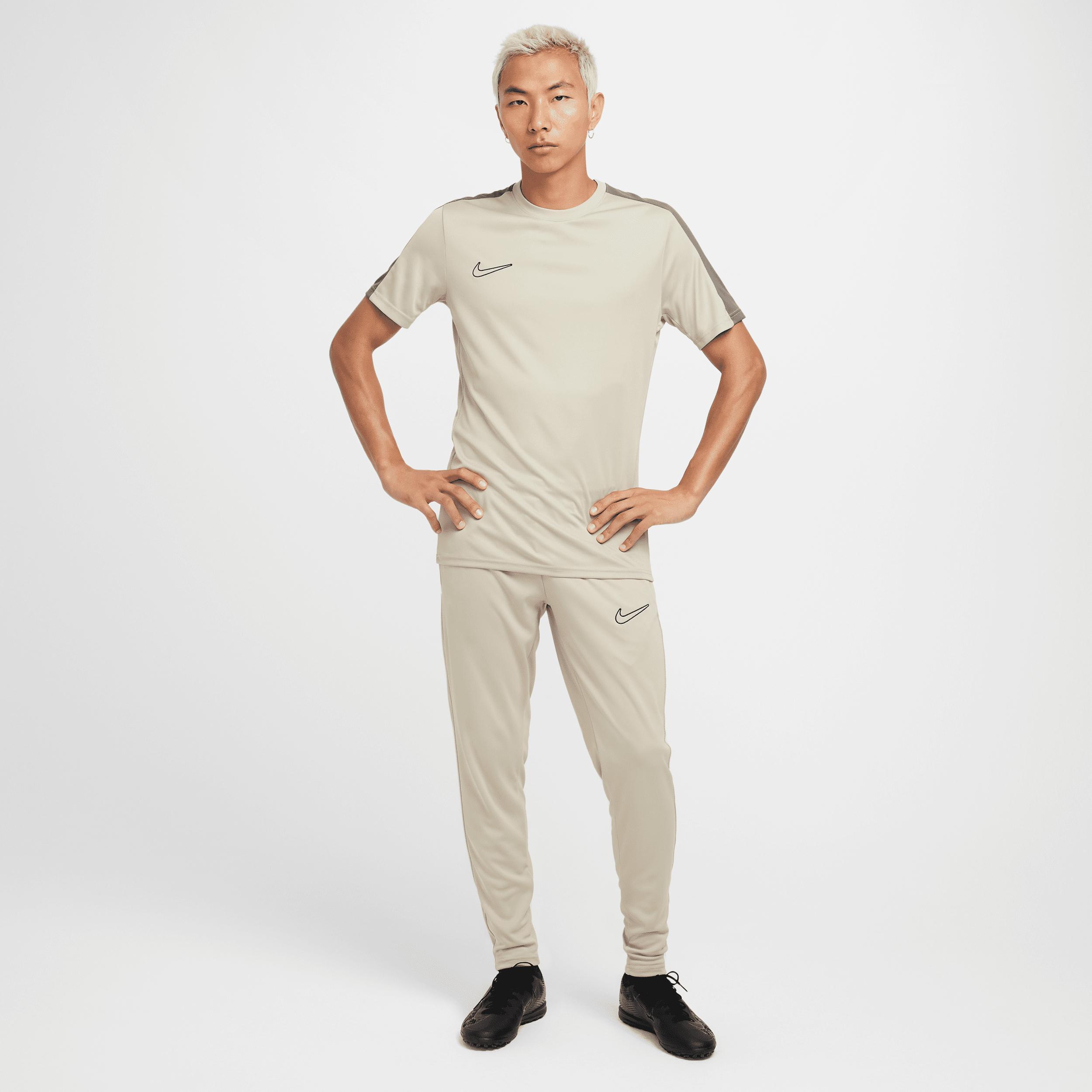 Nike Academy Men's Dri-FIT Short-Sleeve Soccer Top Product Image