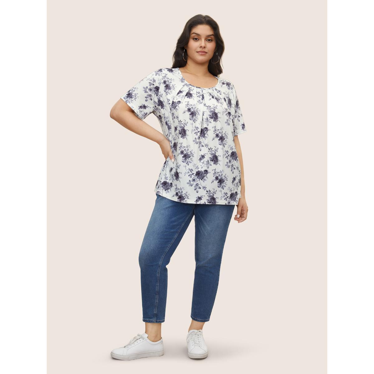 Plus Size Floral Print Round Neck Pleated T-shirt White Women Casual Pleated Round Neck Everyday T-shirts BloomChic 26/4X Product Image