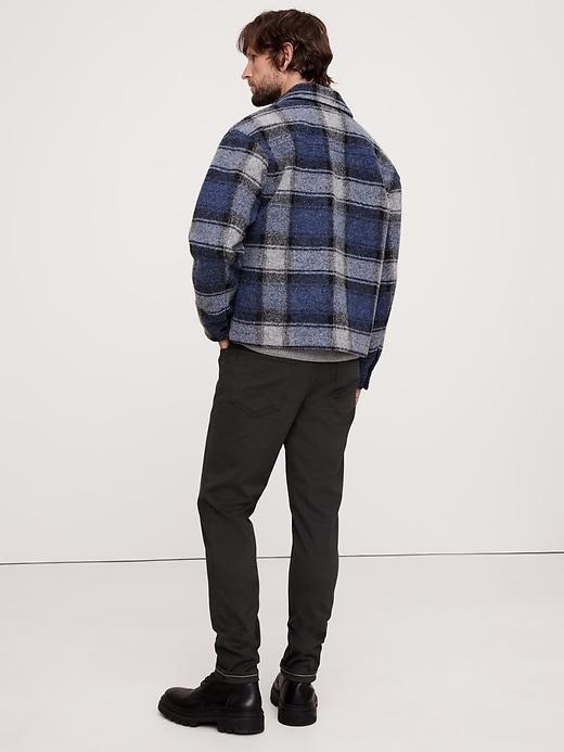 Skinny Traveler Pant Product Image