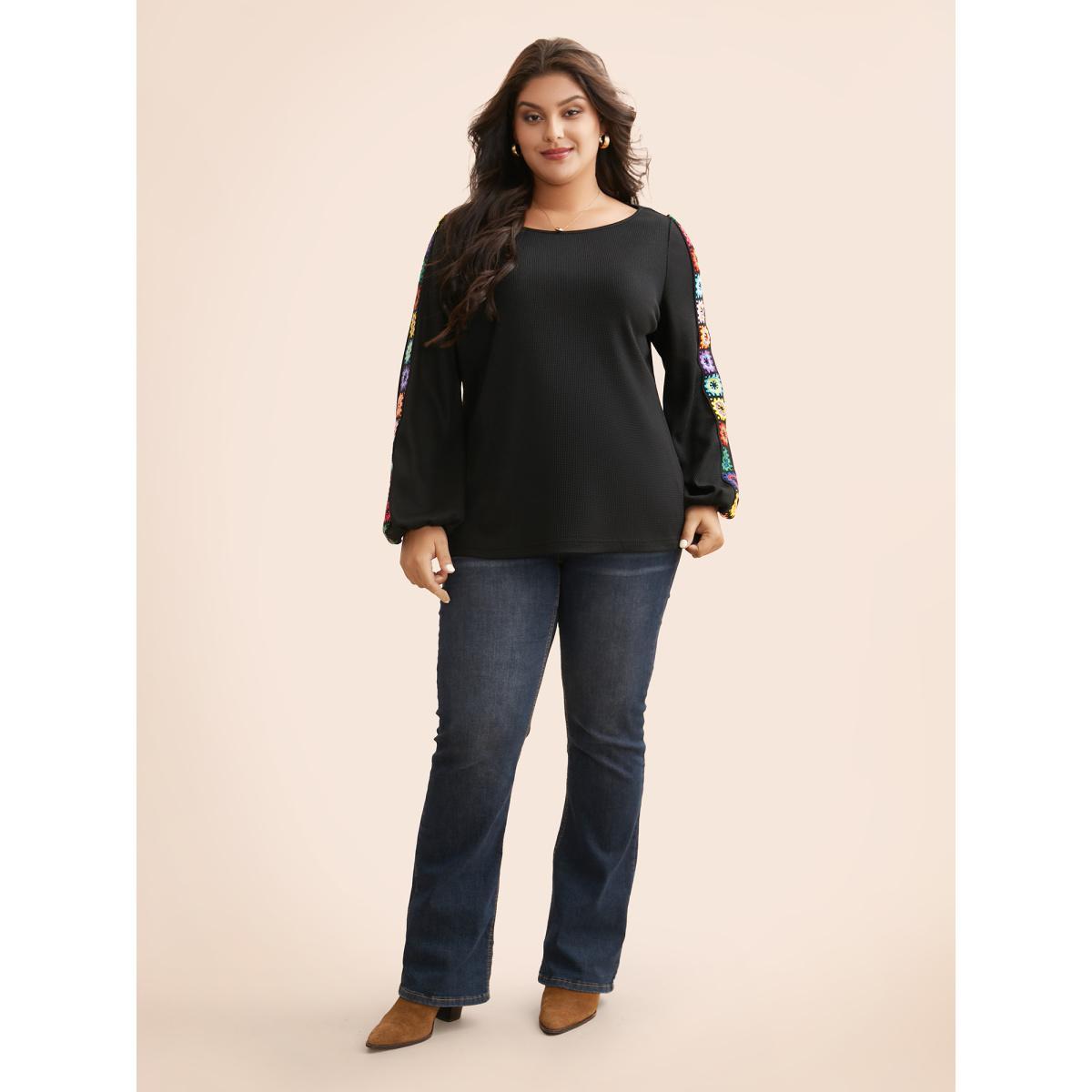 Plus Size Crew Neck Patchwork Crochet Floral T-shirt Black Women Casual Woven ribbon&lace trim Non Everyday T-shirts BloomChic 28/5X Product Image