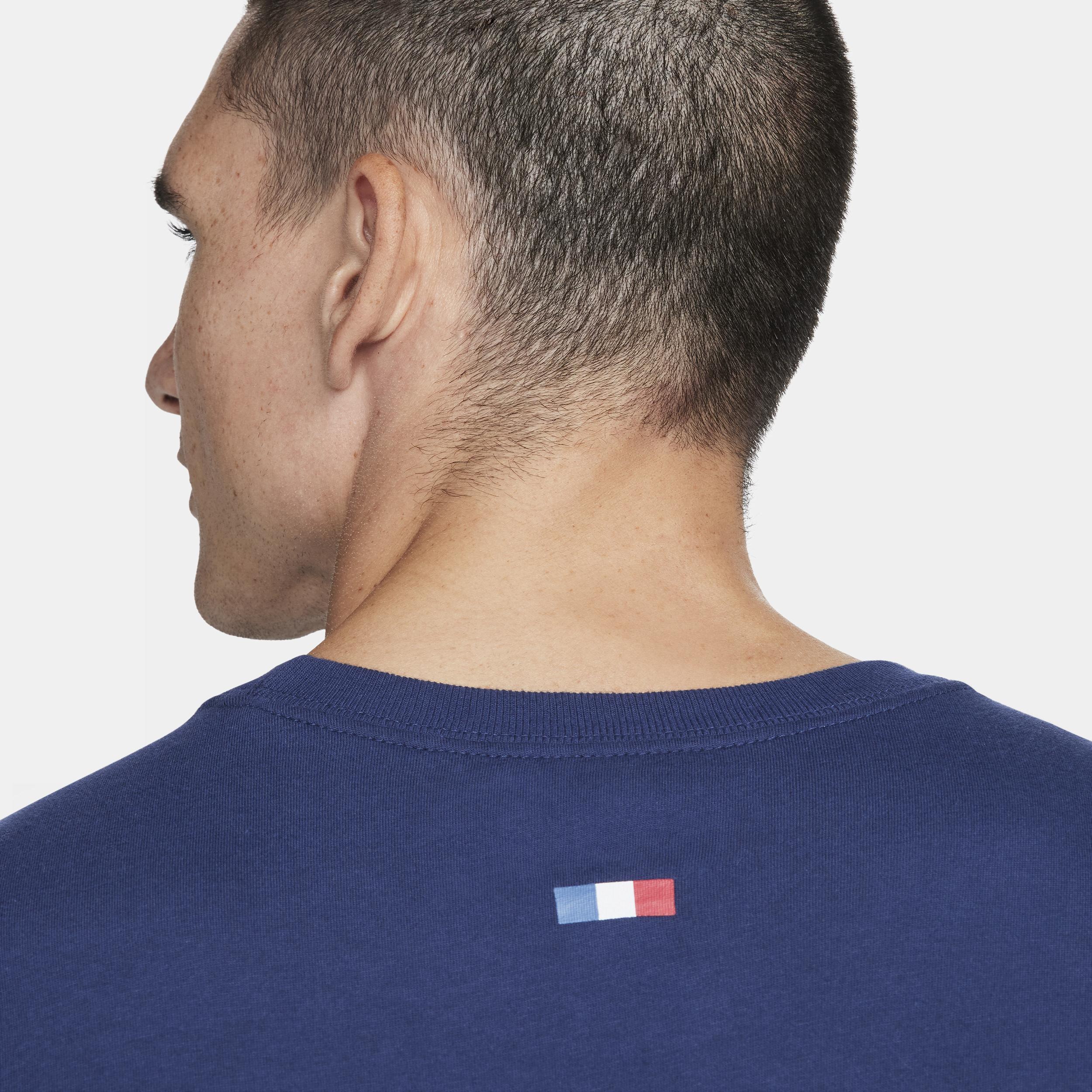 Paris Saint-Germain Nike Men's Soccer T-Shirt Product Image