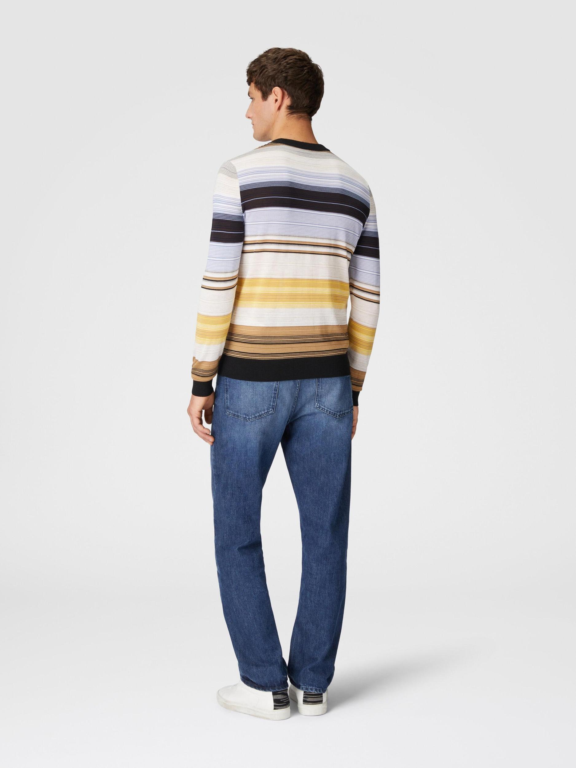 Wool turtleneck sweater Product Image
