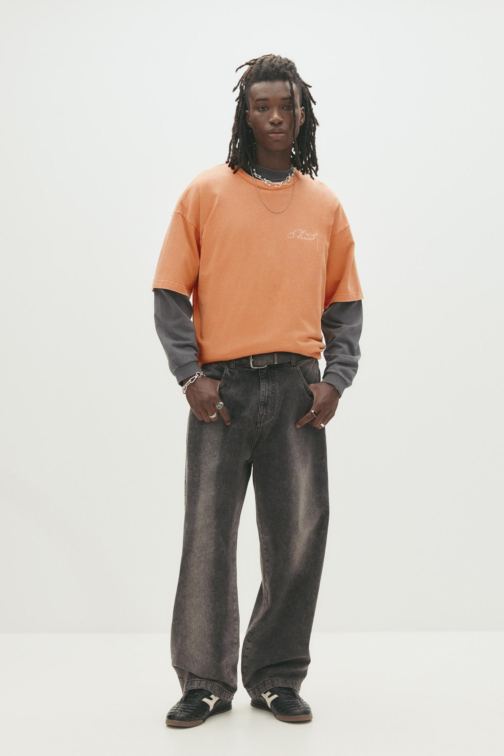 Orange STWD graphic T-shirt Product Image