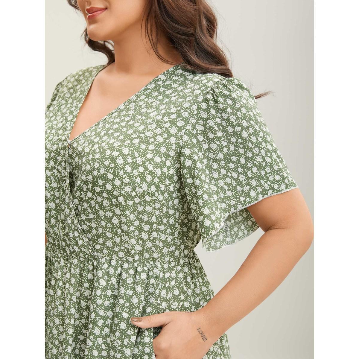 Plus Size Ditsy Floral Print Flared Sleeve Midi Dress Greenbean Women Non Short sleeve Curvy BloomChic 14-16/1X Product Image