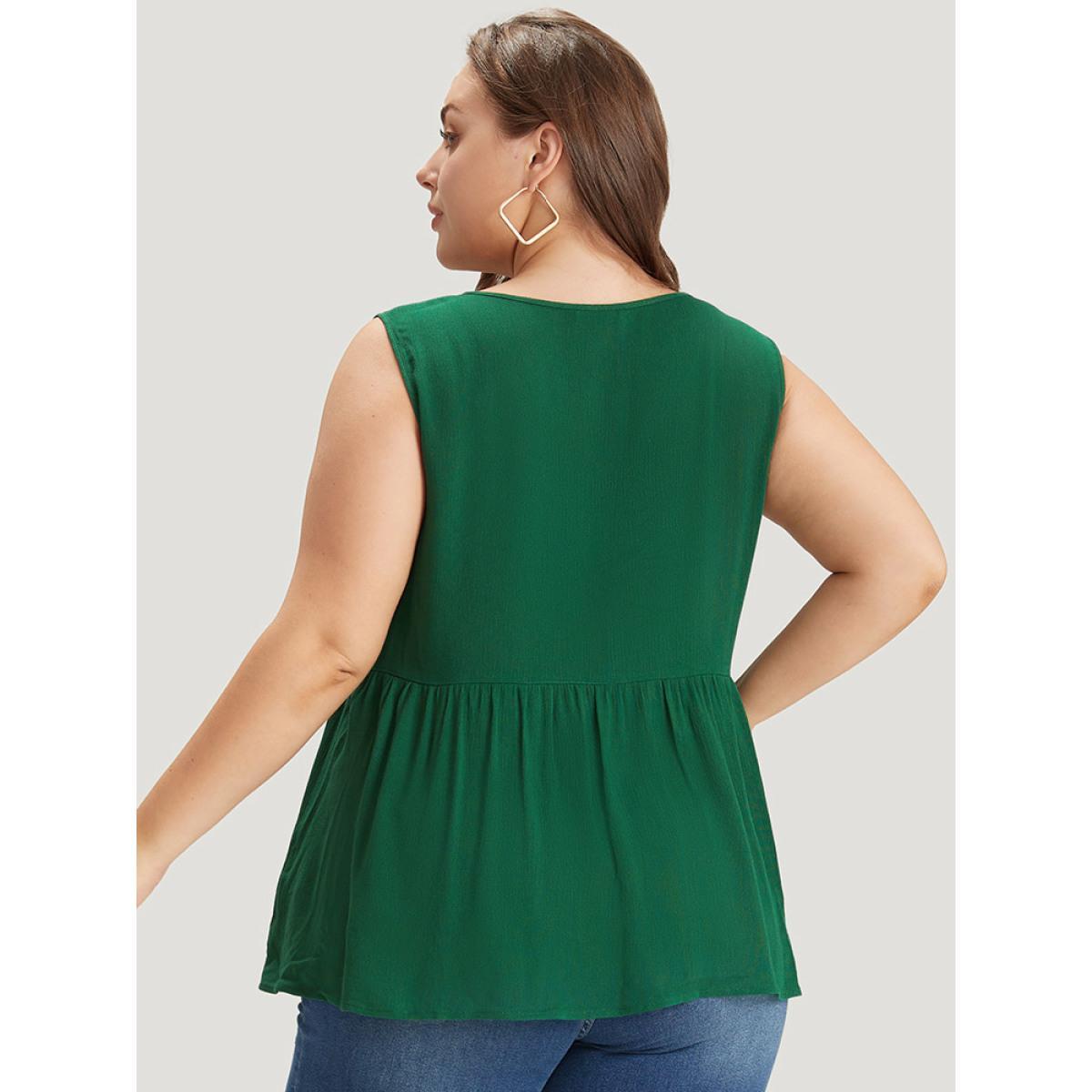 Plus Size Plain Flutter Hem Button Detail Tank Top Women DarkGreen Elegant Button V-neck Dailywear Tank Tops Camis BloomChic 28/5X Product Image