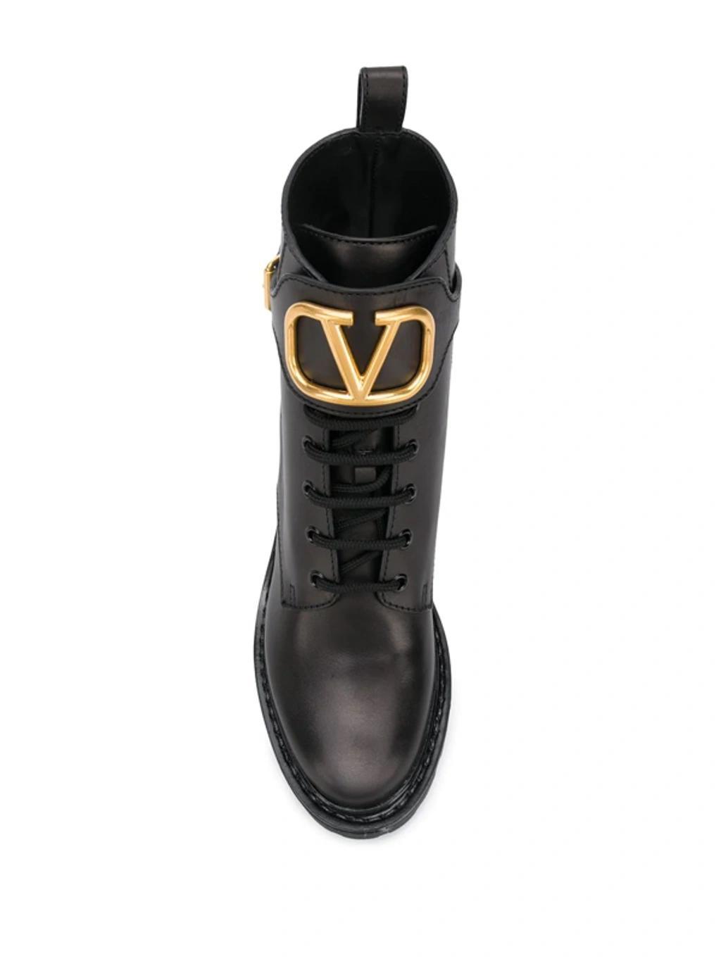 VLogo combat boots Product Image