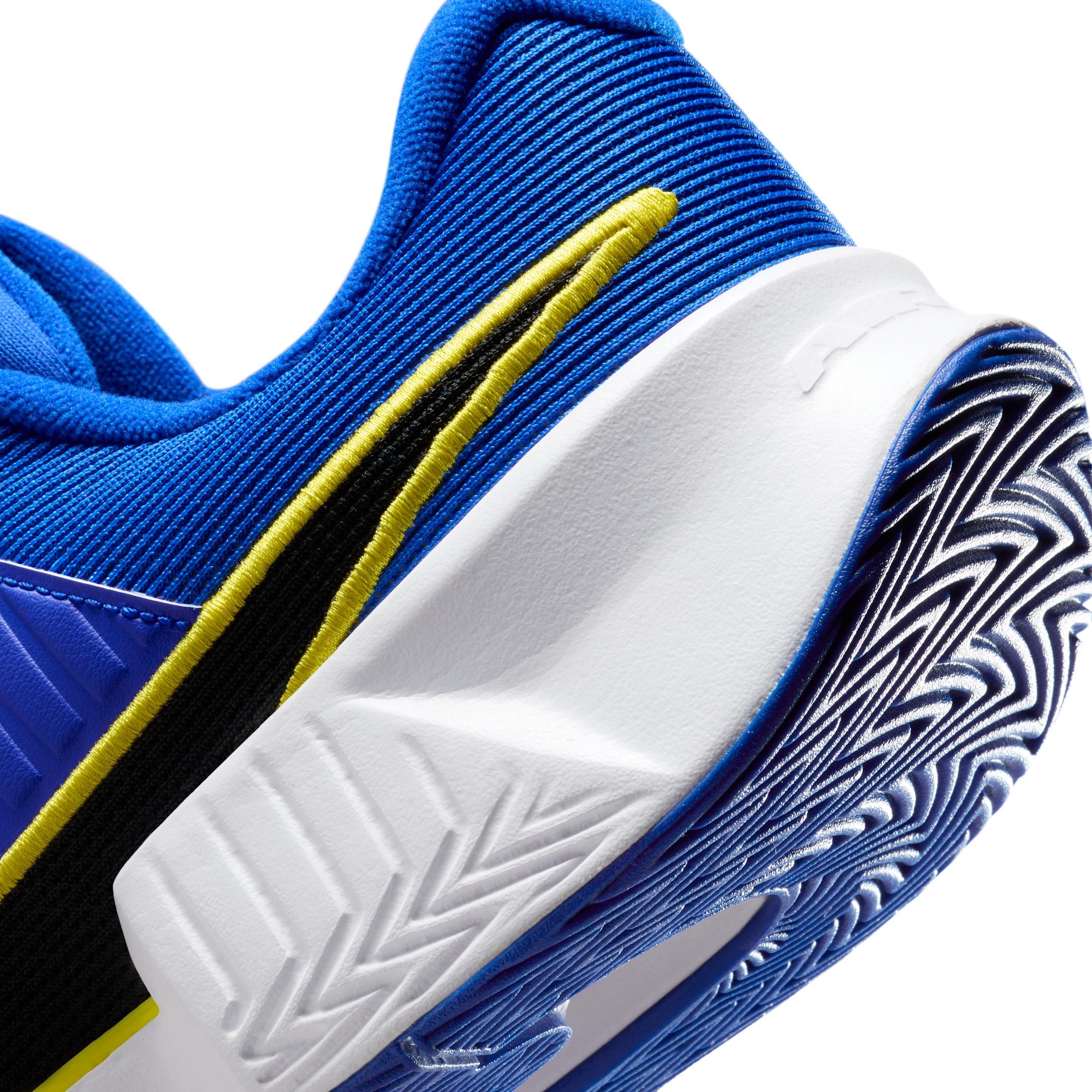 Nike Men's GP Challenge Pro Hard Court Tennis Shoes Product Image