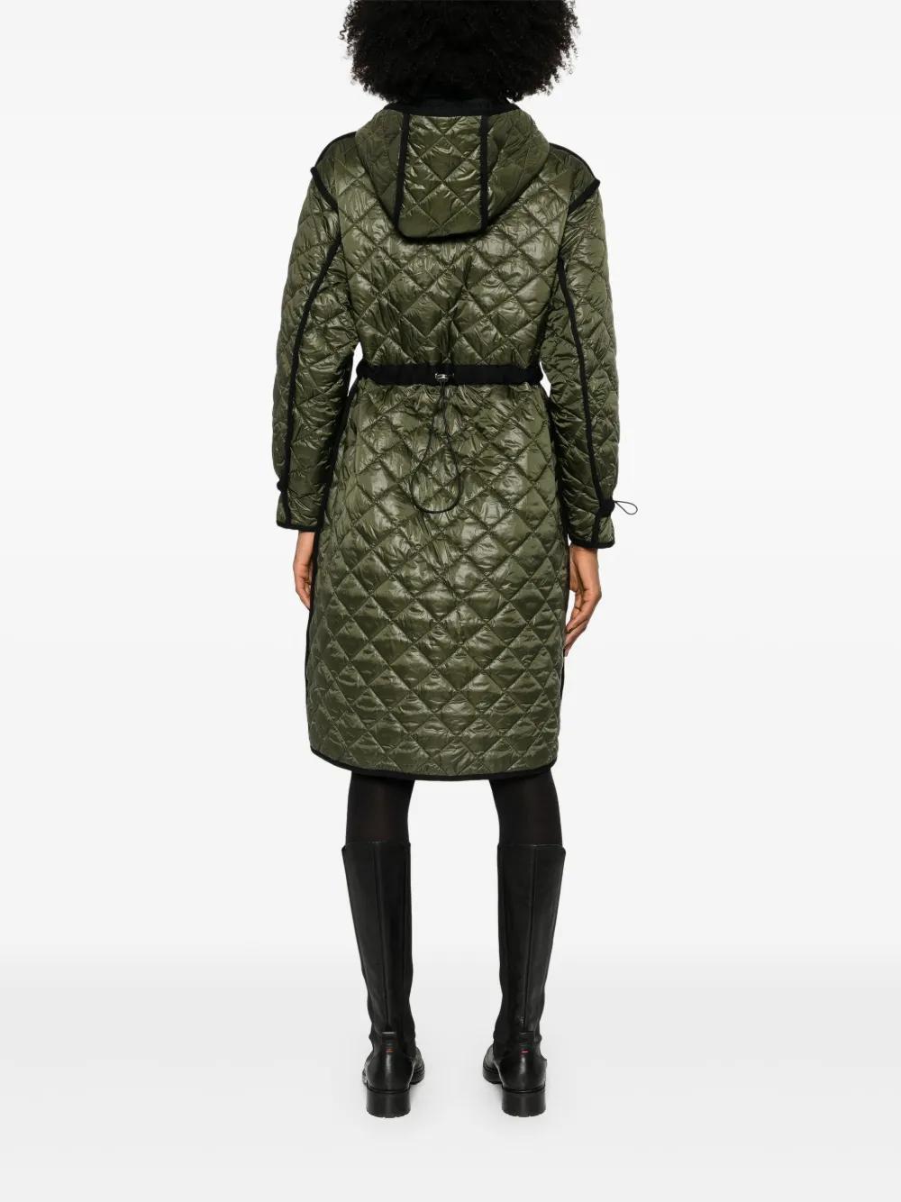 contrast-trim quilted puffer jacket Product Image