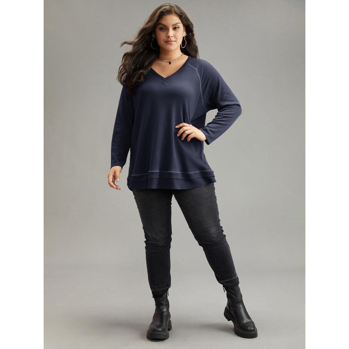 Plus Size Plain Textured Stitch Raglan Sleeve Sweatshirt Women DarkBlue Casual Plain V-neck Everyday Sweatshirts BloomChic 26/4X Product Image