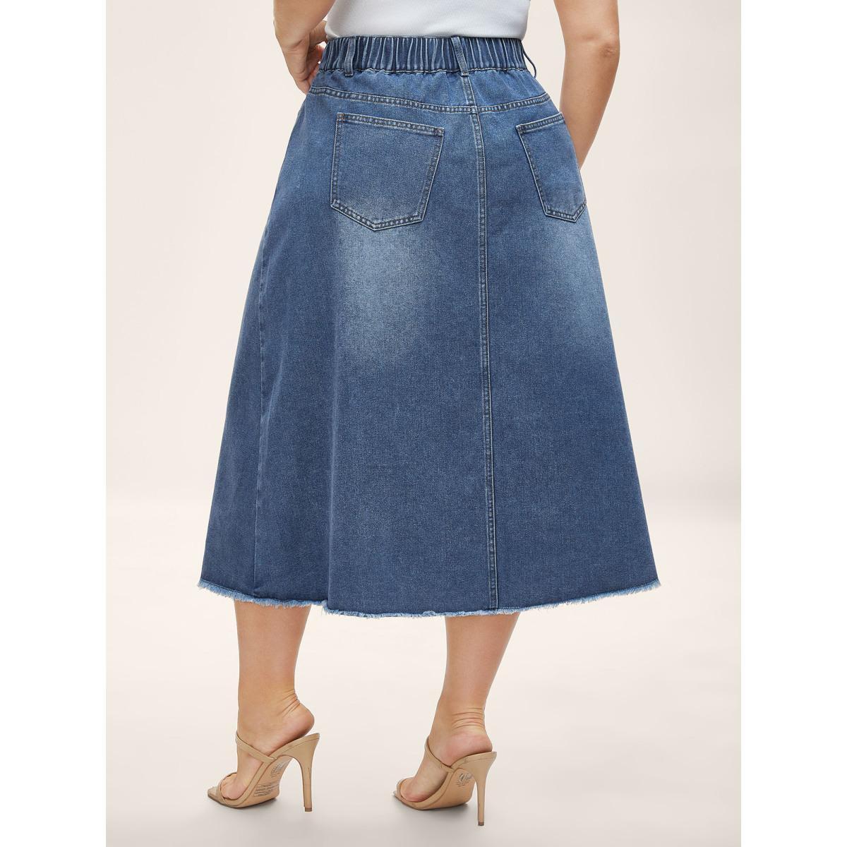 Plus Size A-Line Classic Midi Denim Skirt Women Denimblue Vacation No stretch Medium Wash 22/3X Slanted pocket Denim Skirts BloomChic Product Image