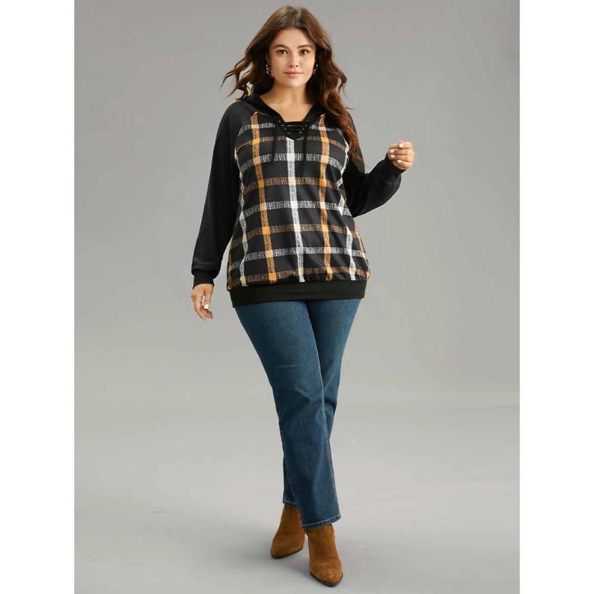 Plus Size Plaid Contrast Raglan Sleeve Lace Up Hooded Sweatshirt Women Black Casual Contrast Hooded Dailywear Sweatshirts BloomChic 26/4X Product Image