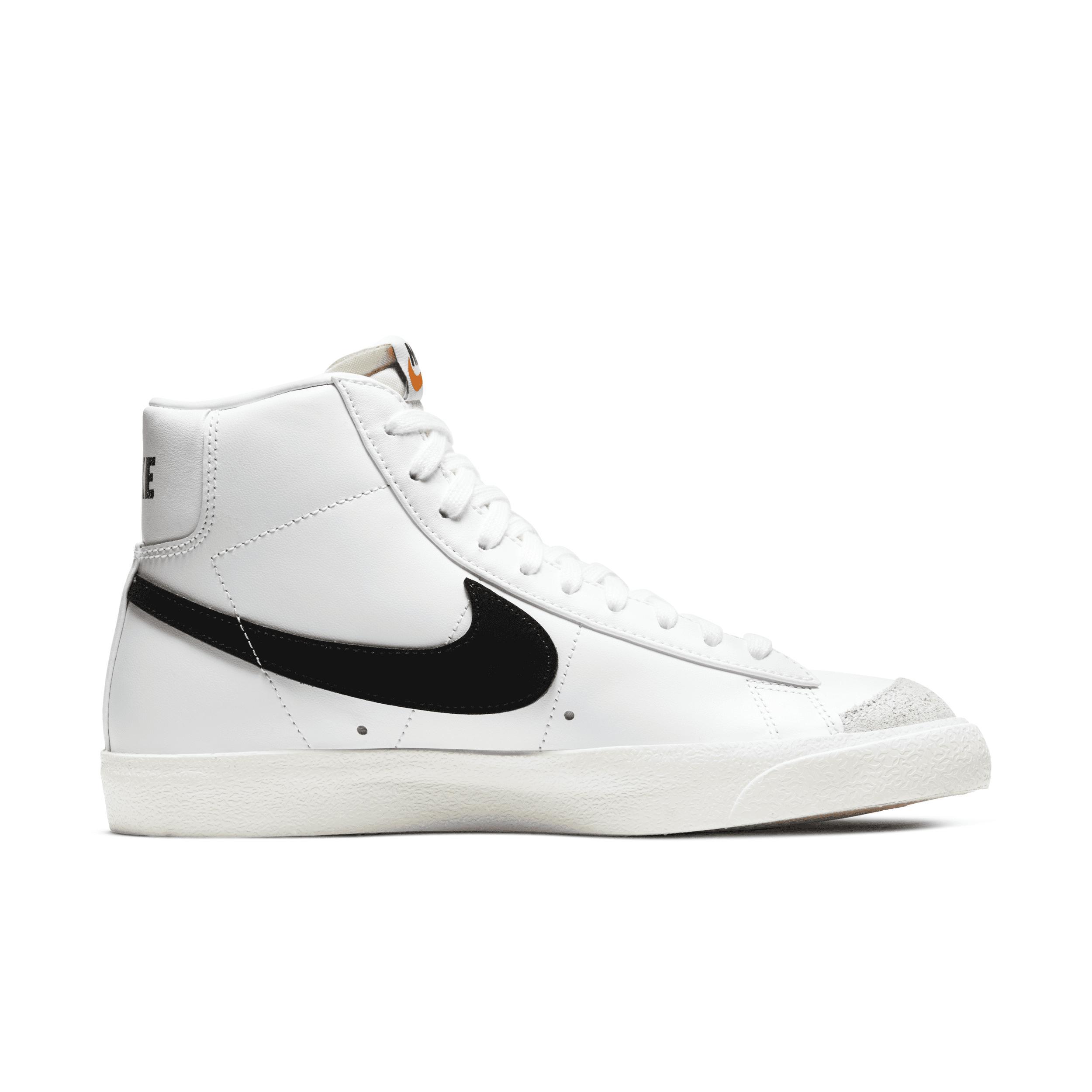 Nike Blazer Mid 77 sneakers Product Image